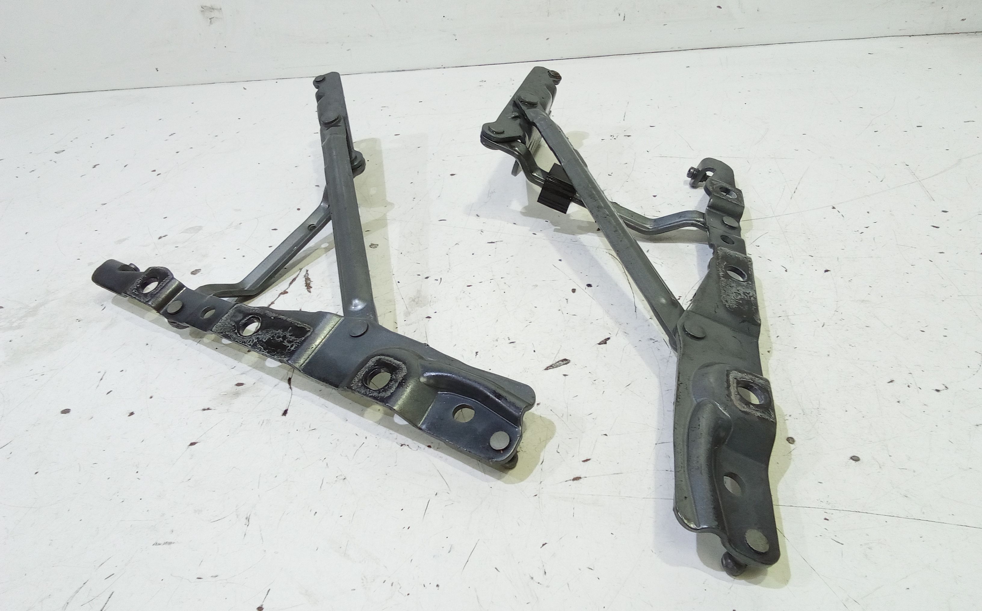 Cerniere cofano anteriore dx e sx JAGUAR XJ 2 Serie