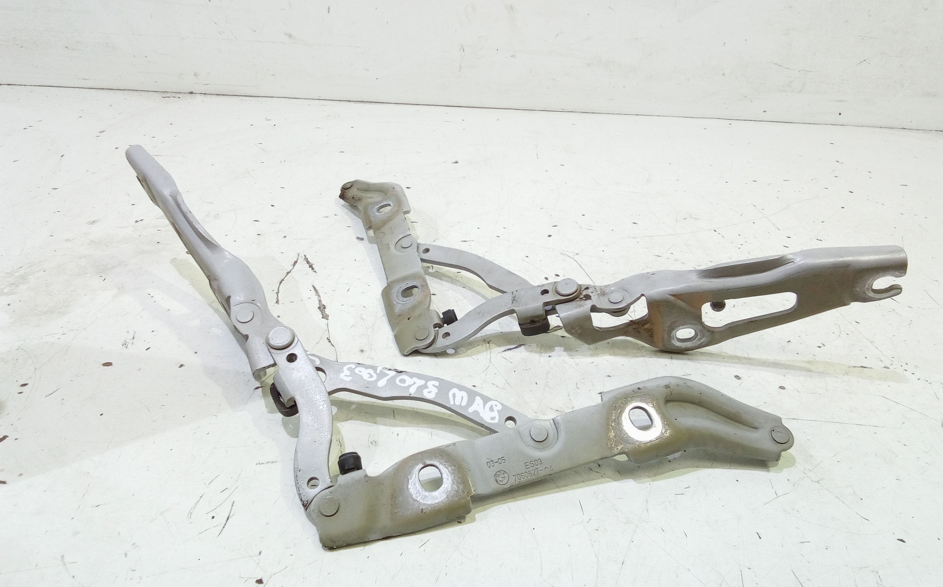 Cerniere cofano anteriore dx e sx BMW Serie 3 E90 Berlina
