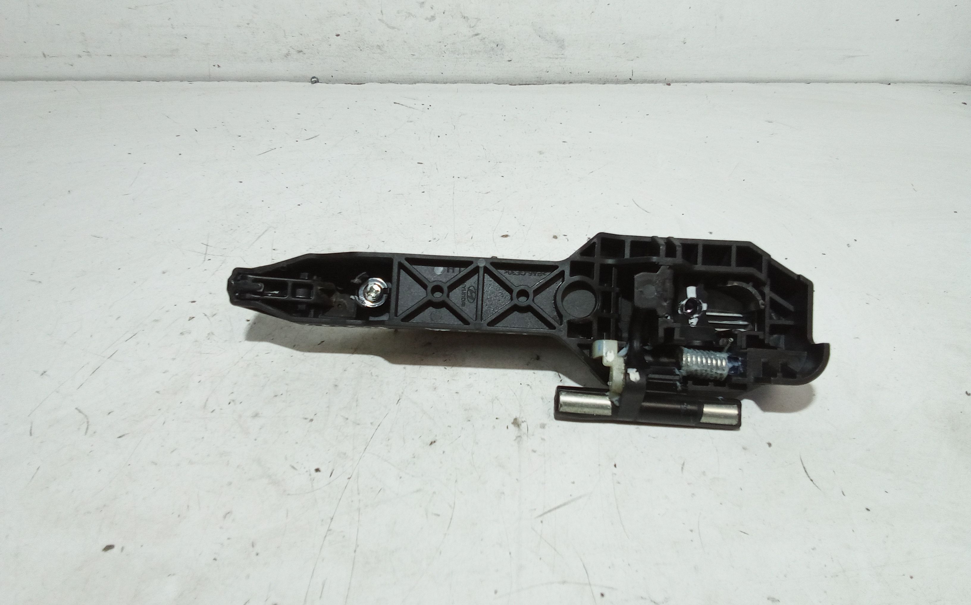 Maniglia esterna Posteriore Sinistra HYUNDAI i10 2 Serie