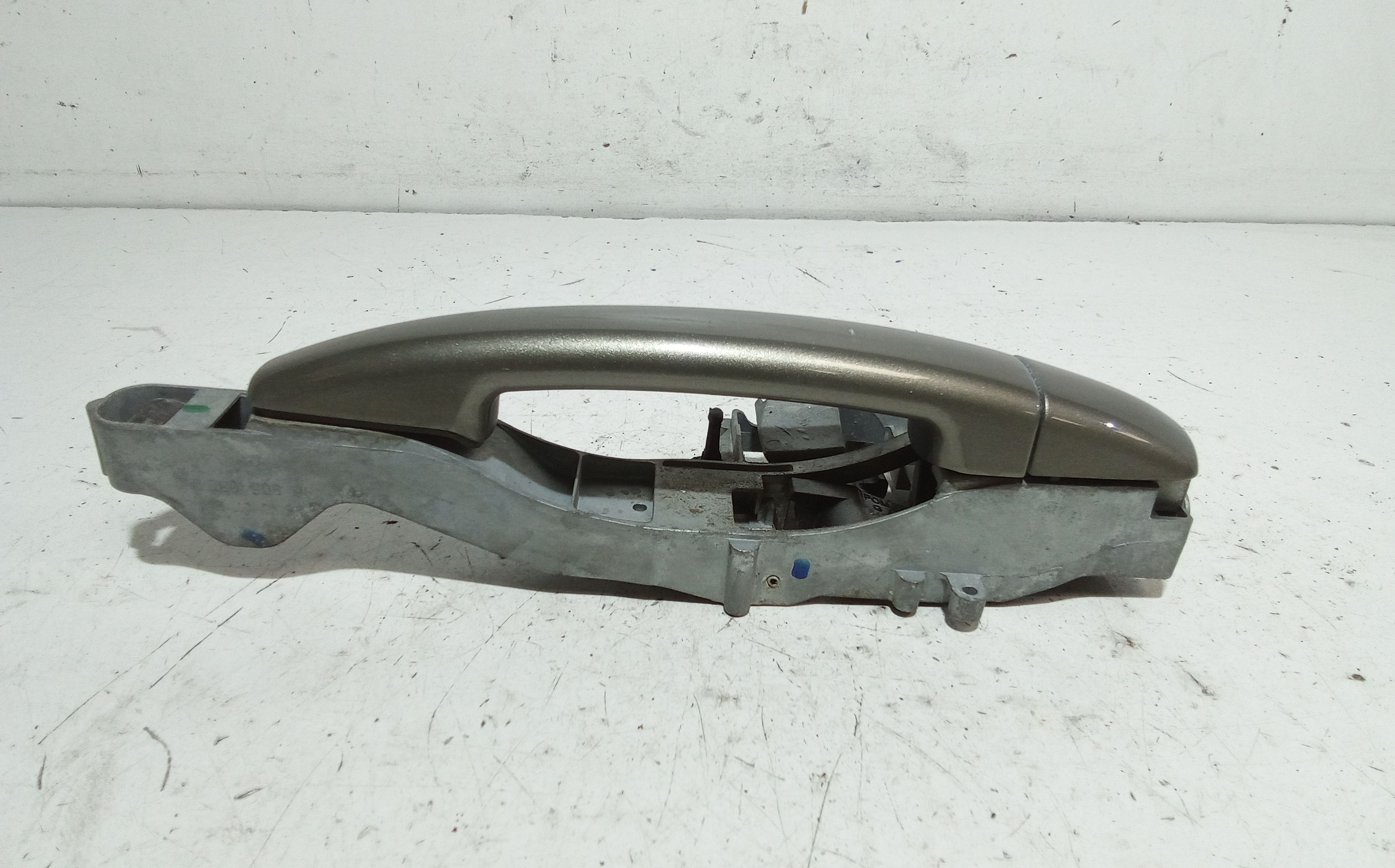 Maniglia esterna Posteriore Sinistra CITROEN C4 Grand Picasso (06>13)