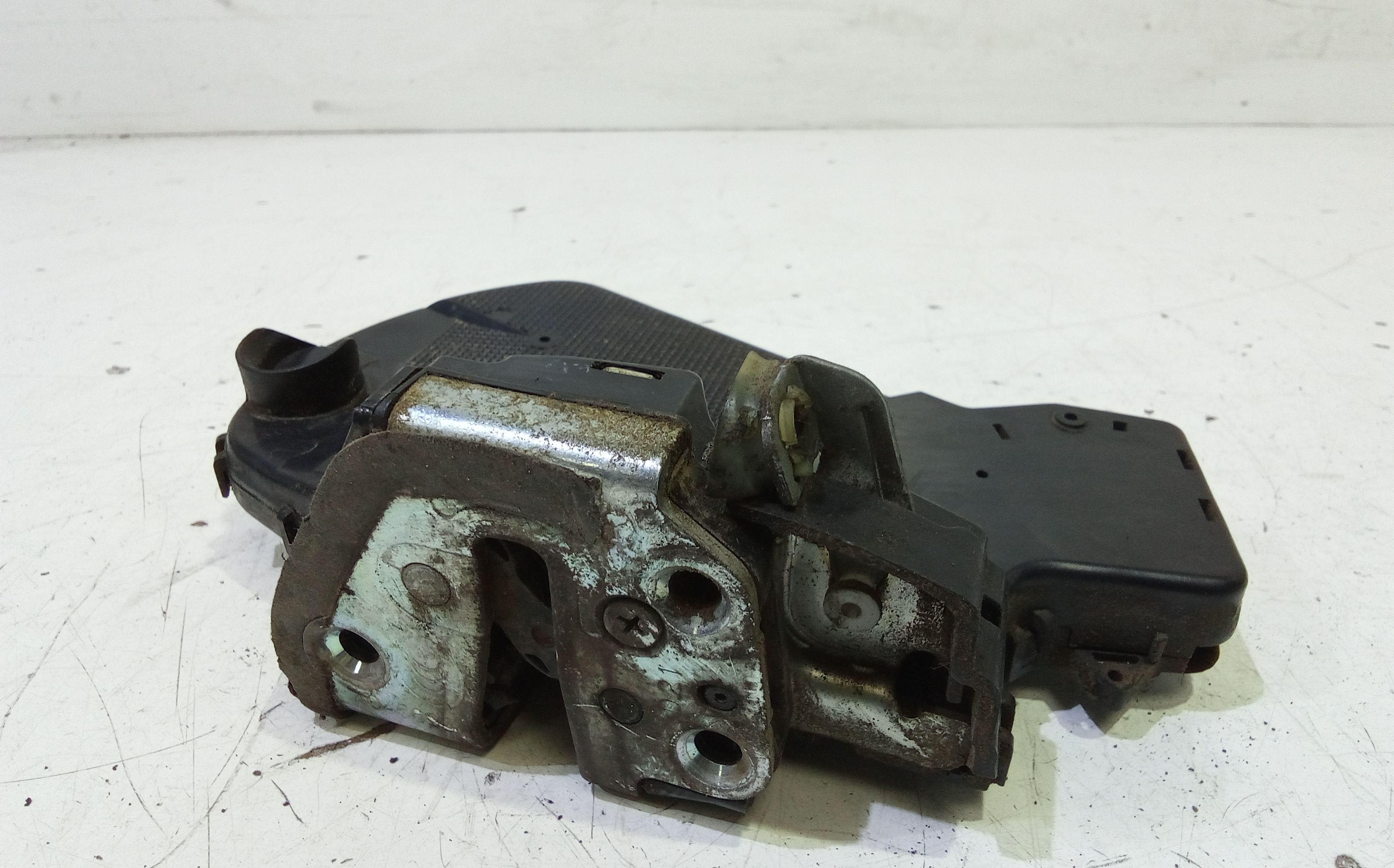 Serratura Cofano Posteriore TOYOTA Rav4 3 Serie