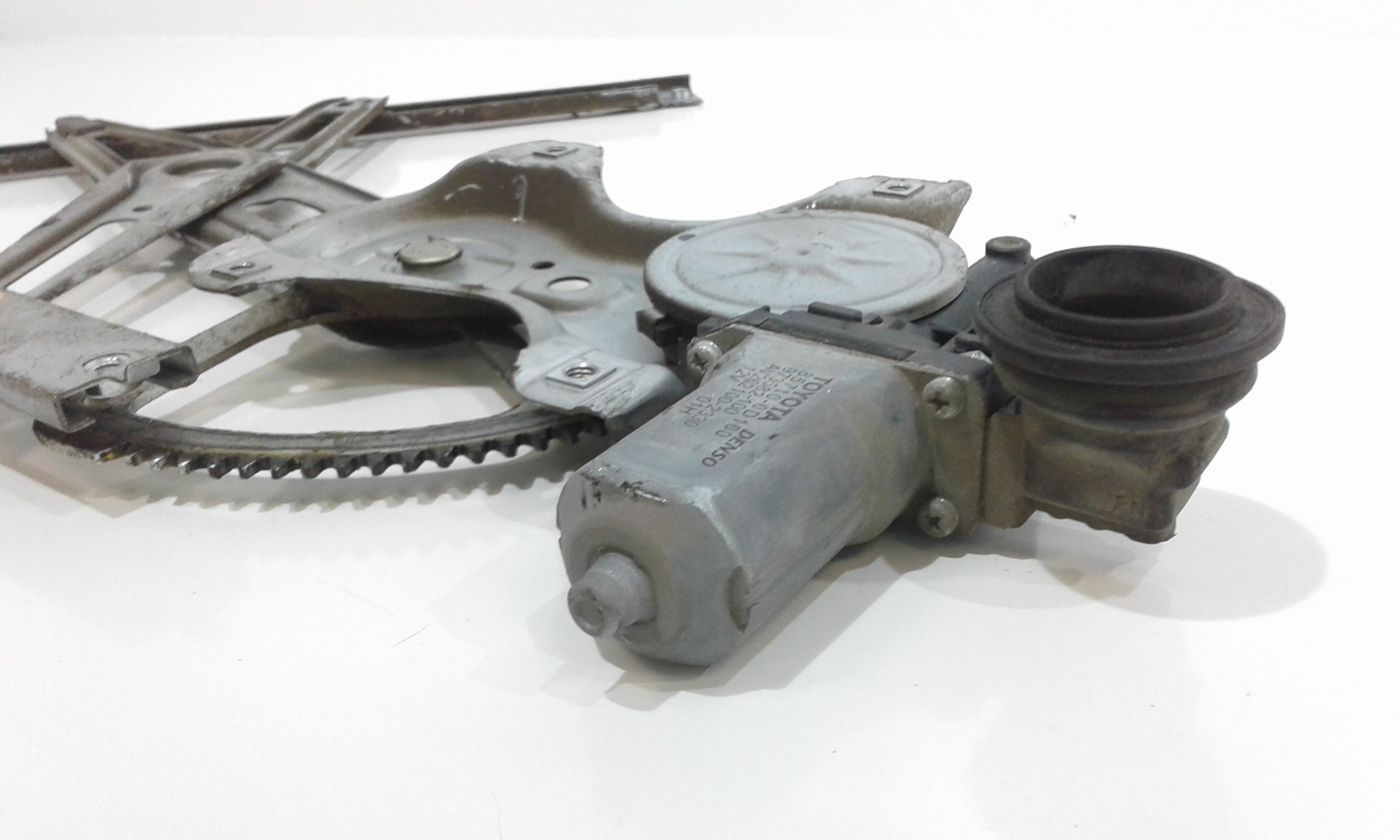 Cremagliera anteriore destra passeggero TOYOTA Yaris 3 Serie