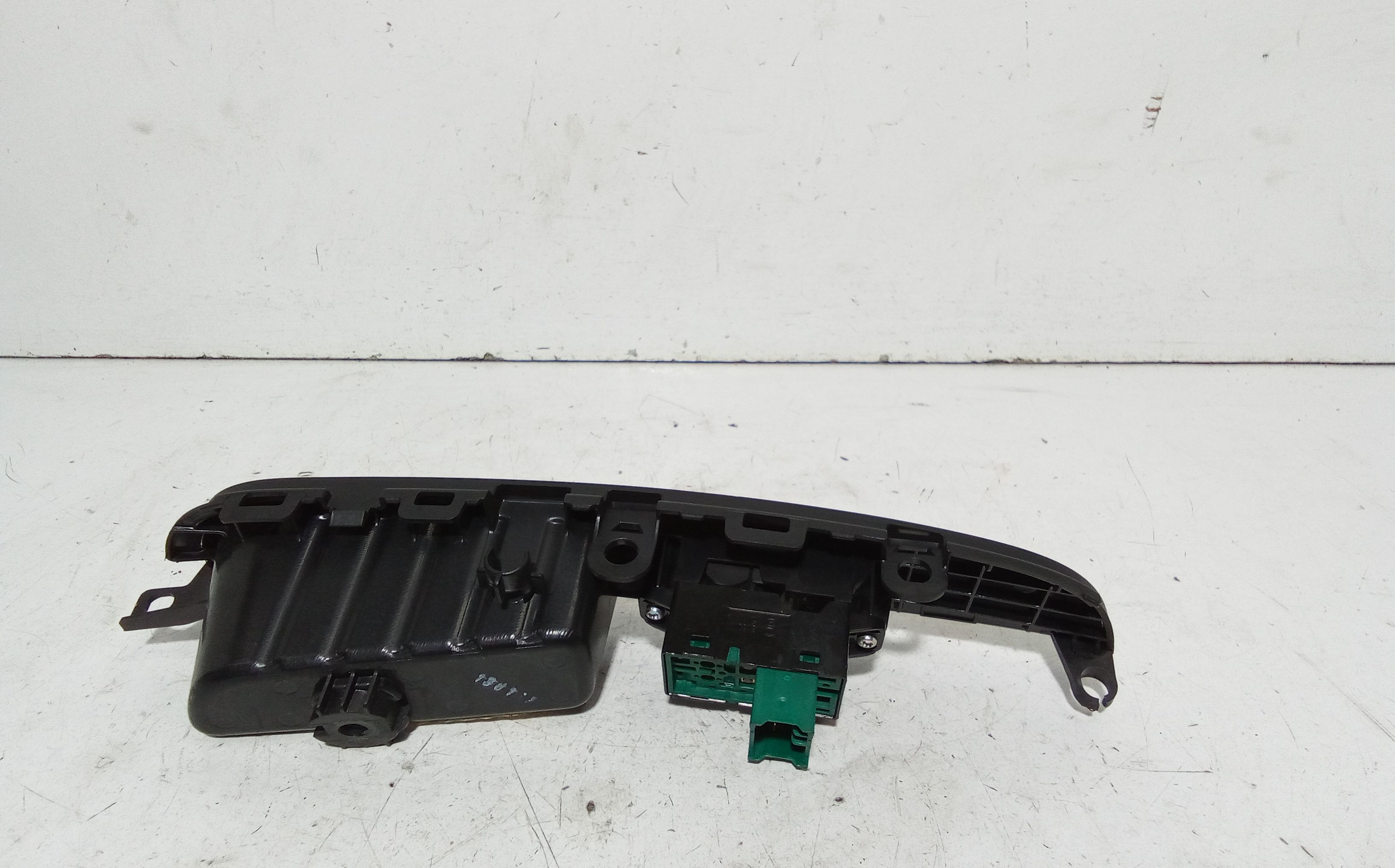 Pulsantiera Posteriore Sinistra HYUNDAI i10 2 Serie