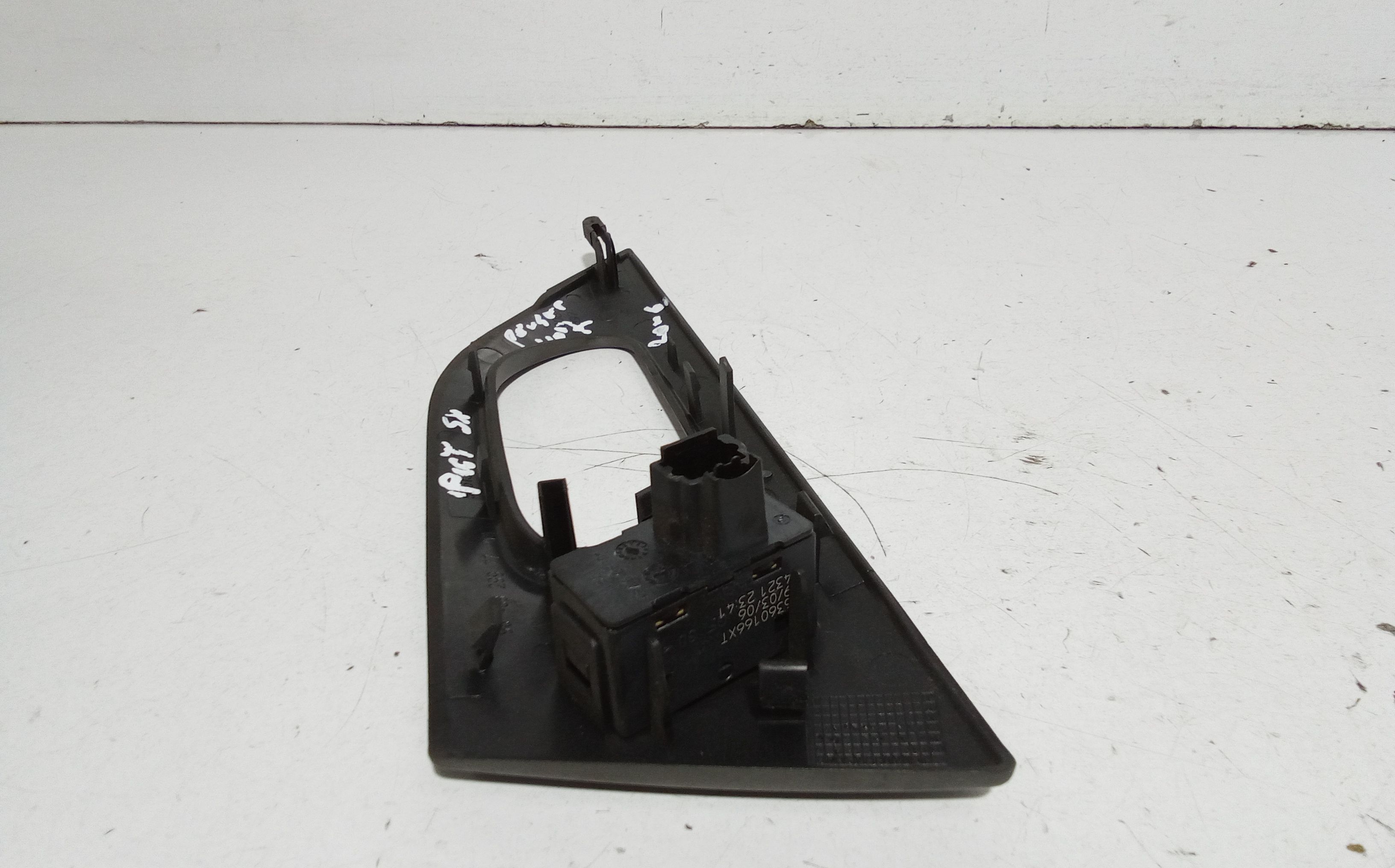 Pulsantiera Posteriore Sinistra PEUGEOT 407 Berlina