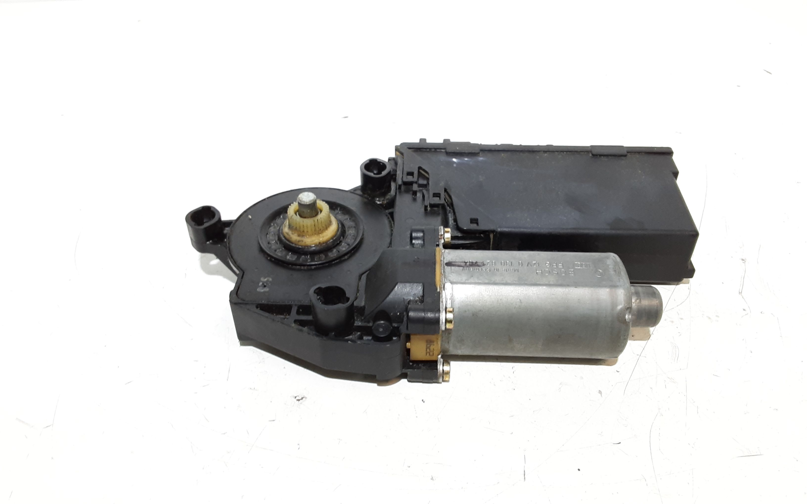 Motorino Alzavetro posteriore destra AUDI A4 Avant (8E) 1 serie