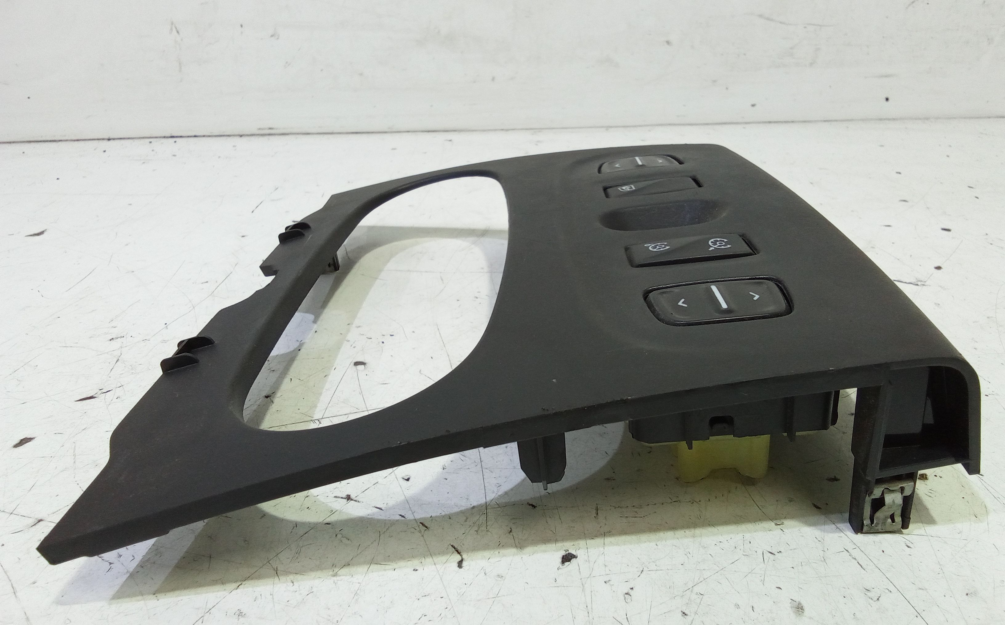 Pulsantiera alzavetri centrale DACIA Duster 1 Serie