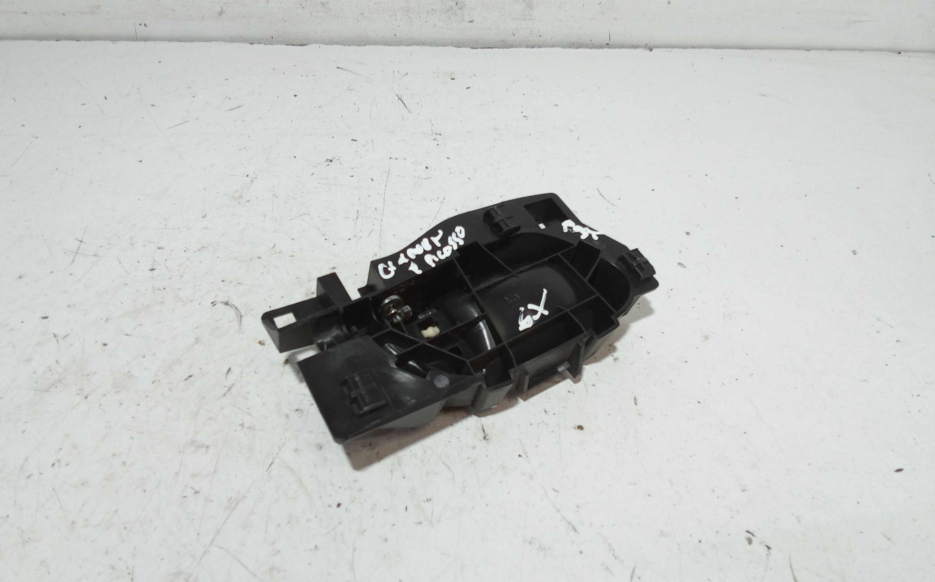 Maniglia interna Posteriore Sinistra CITROEN C4 Grand Picasso (06>13)