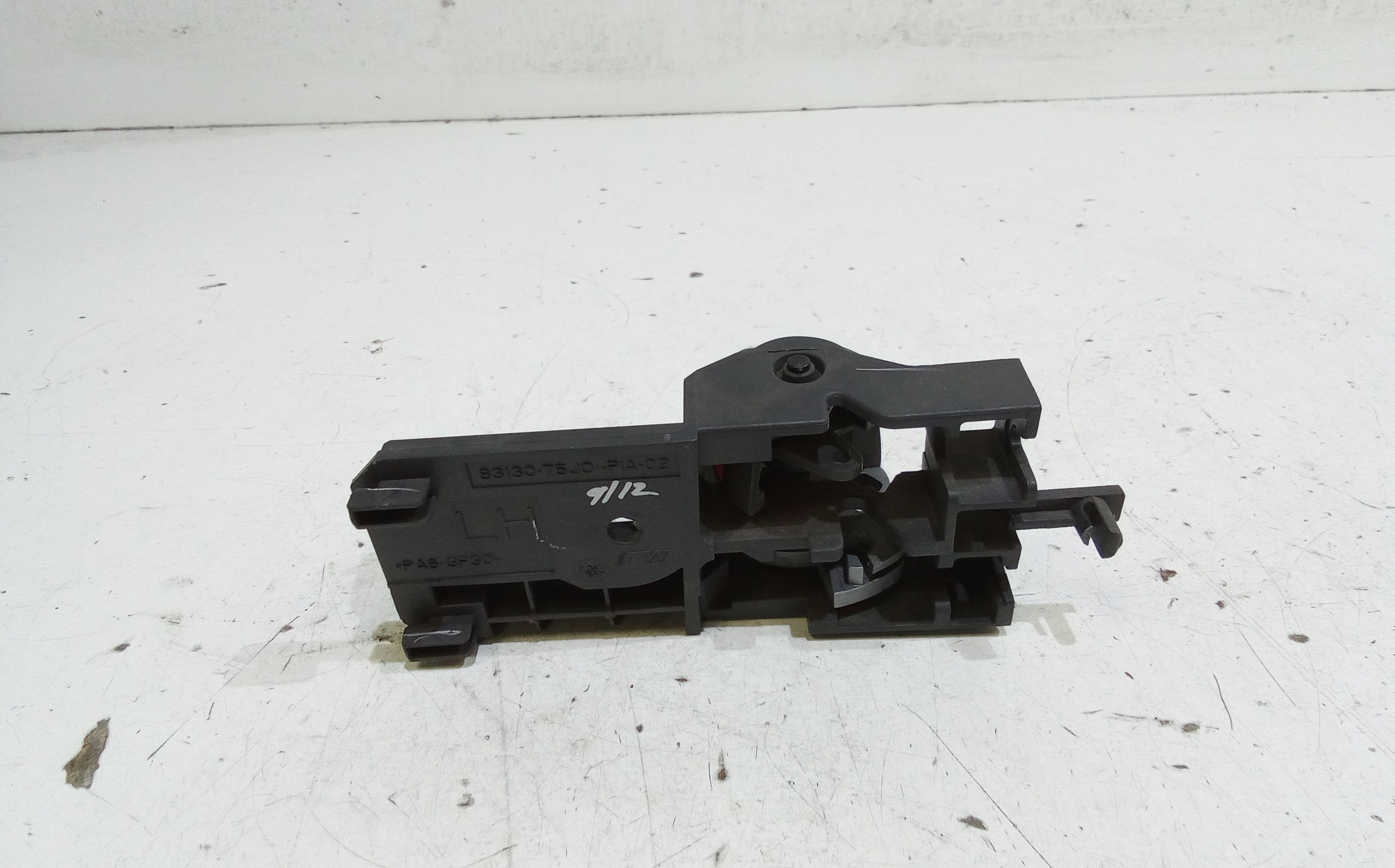 Maniglia interna Posteriore Sinistra NISSAN Pixo 1 Serie