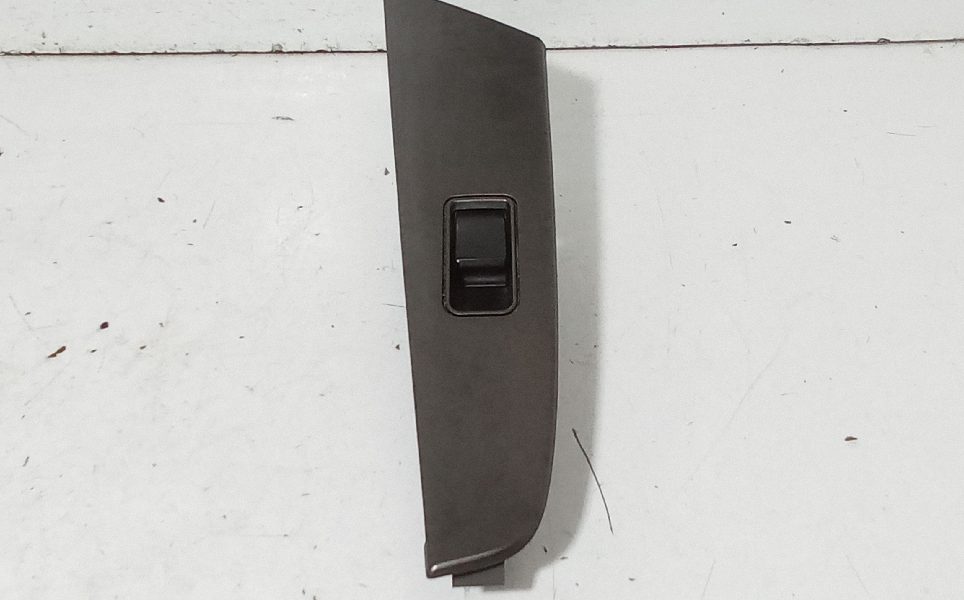 Pulsantiera Posteriore Destra MAZDA 3 Berlina Serie (03>09)