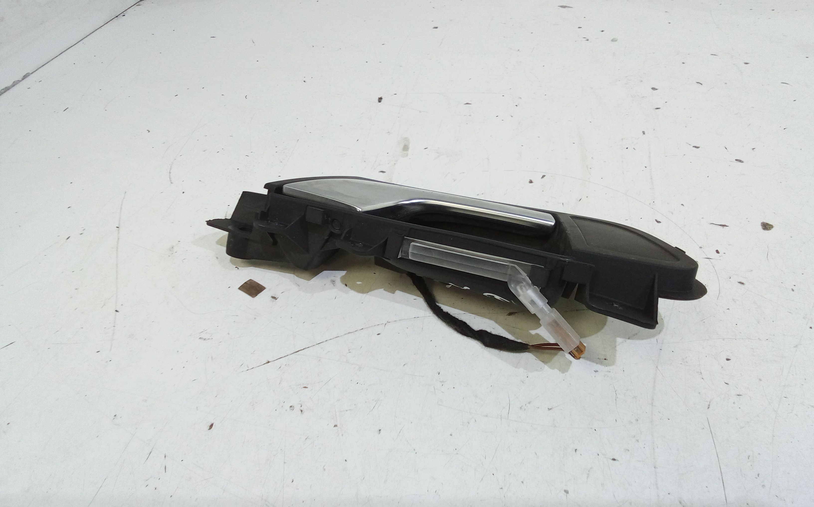 Maniglia interna Anteriore Destra AUDI A4 Avant (8K5) (08>15)