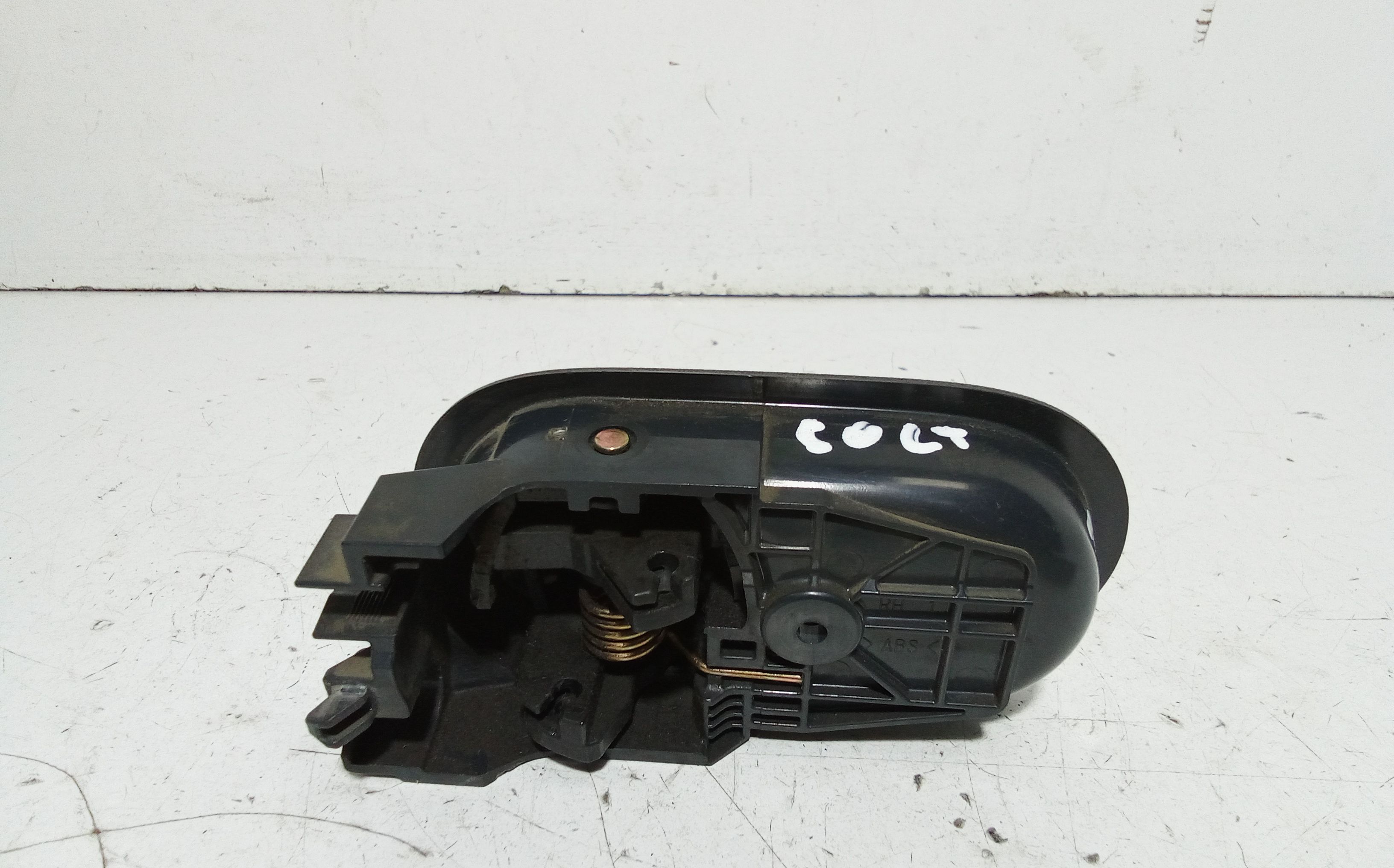 Maniglia interna Anteriore Destra MITSUBISHI Colt Serie 5P (Z) (06>12)