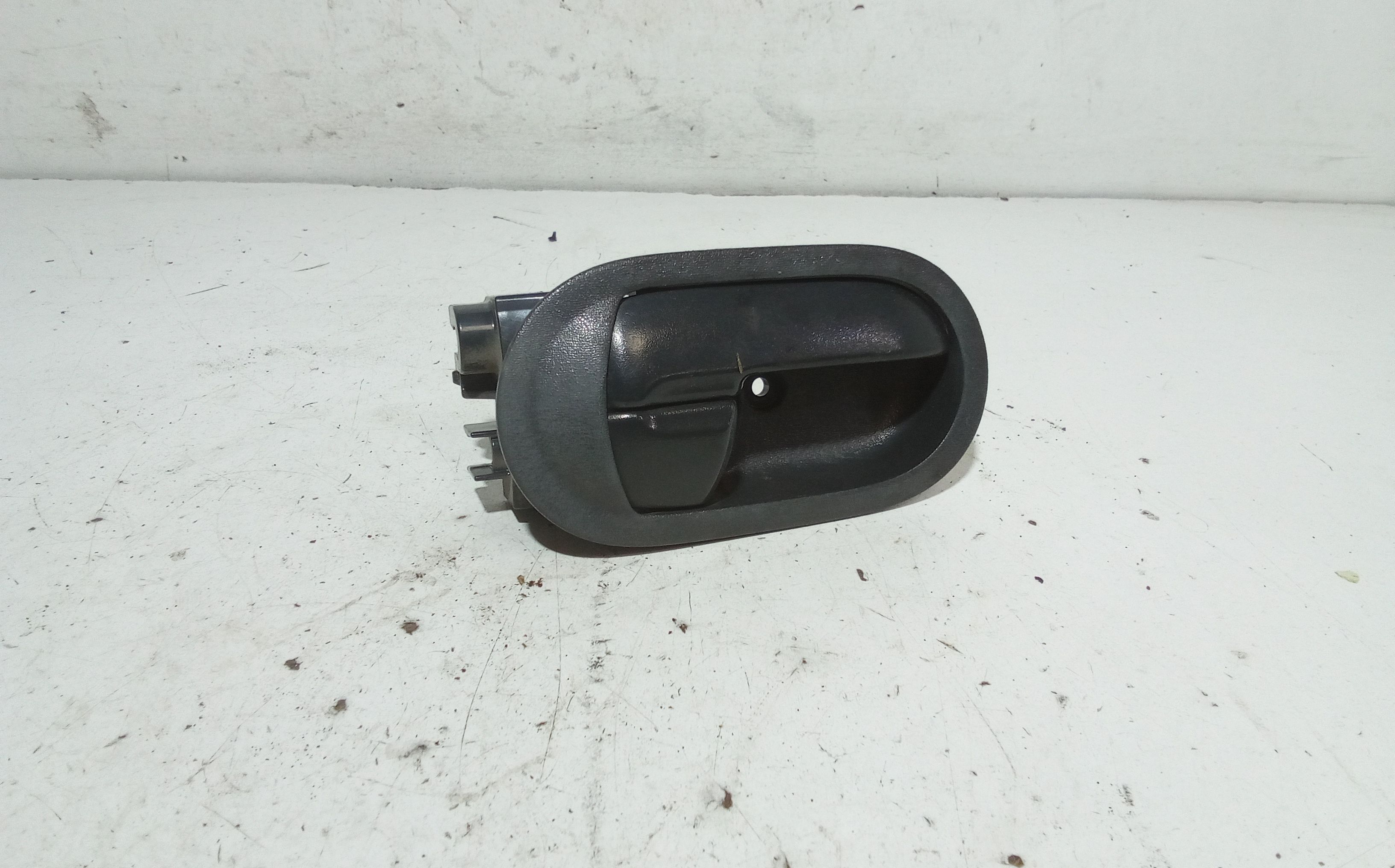 Maniglia interna Anteriore Destra MITSUBISHI Colt Serie 5P (Z) (06>12)