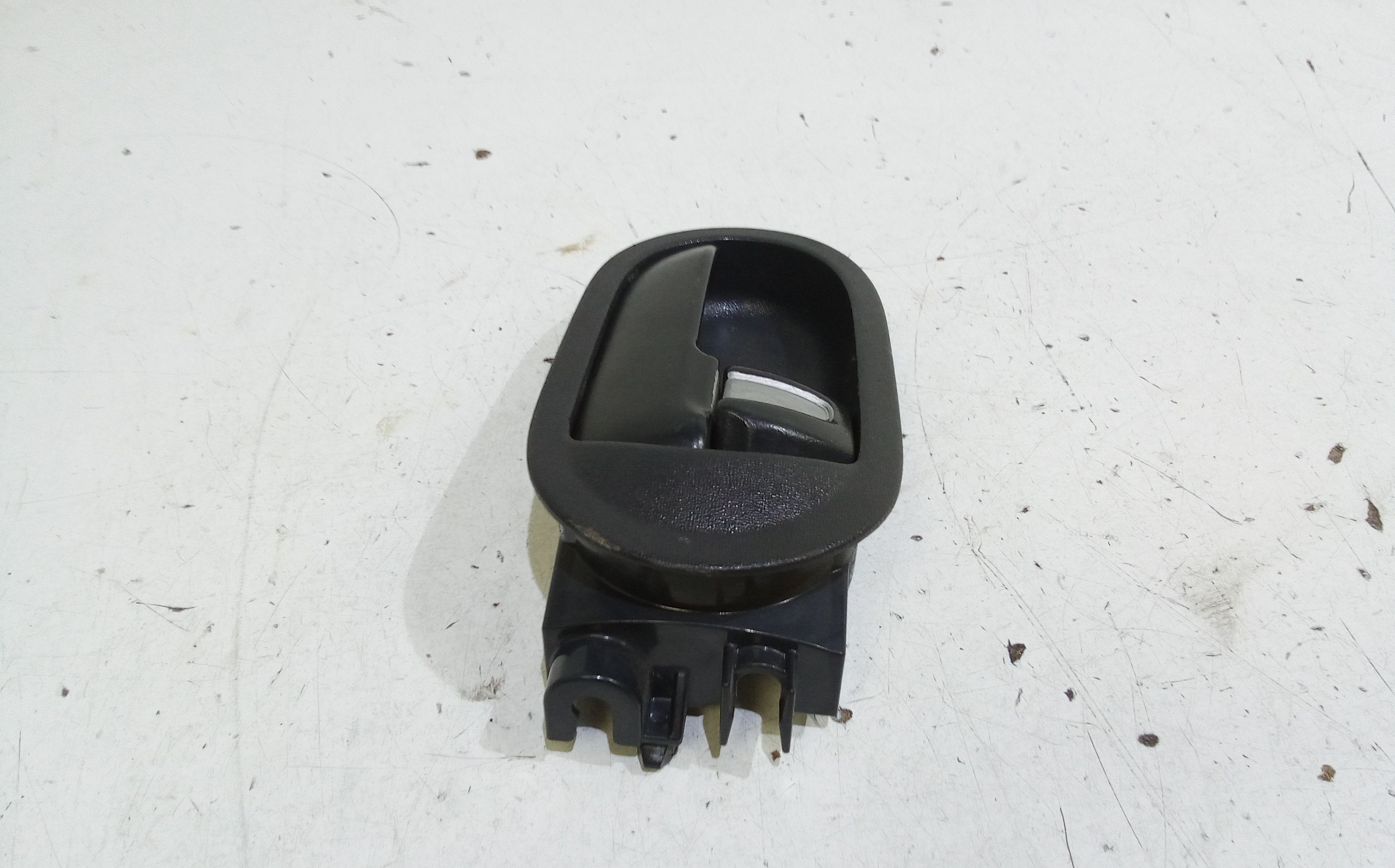 Maniglia interna Anteriore Destra MITSUBISHI Colt Serie 5P (Z) (06>12)