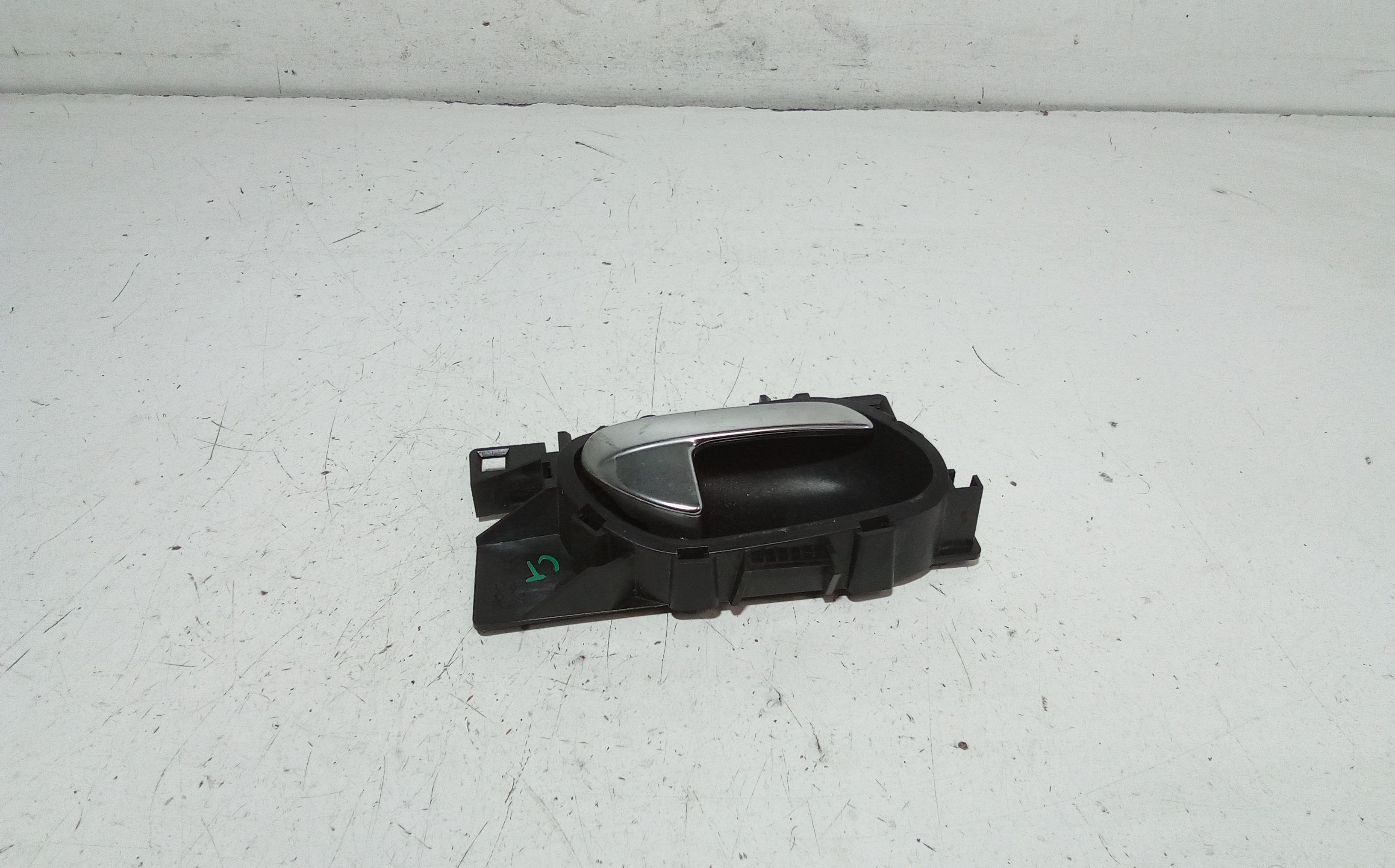 Maniglia interna Anteriore Destra PEUGEOT 208 Serie (12>19)