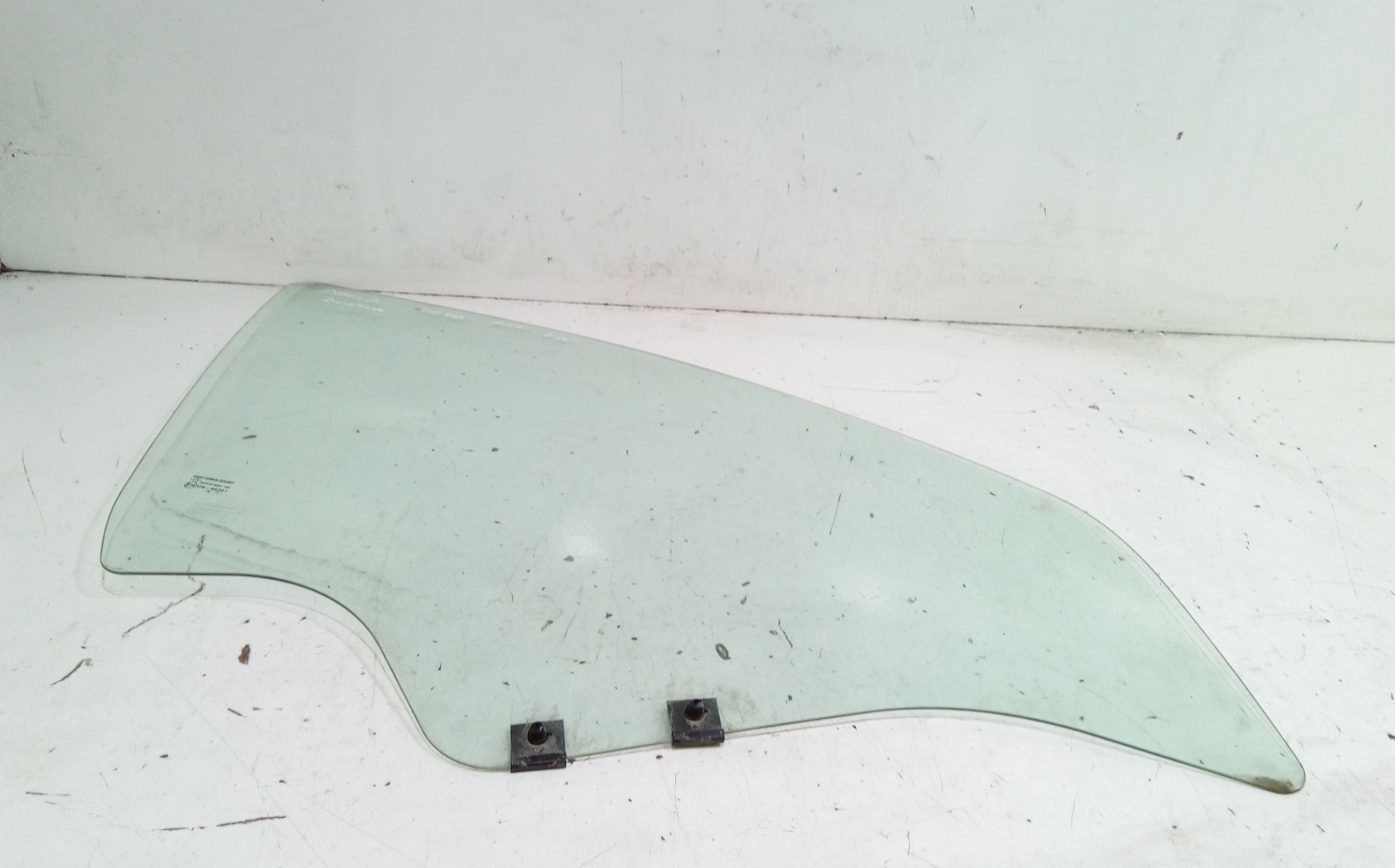 Vetro scendente anteriore destro DACIA Duster 1 Serie