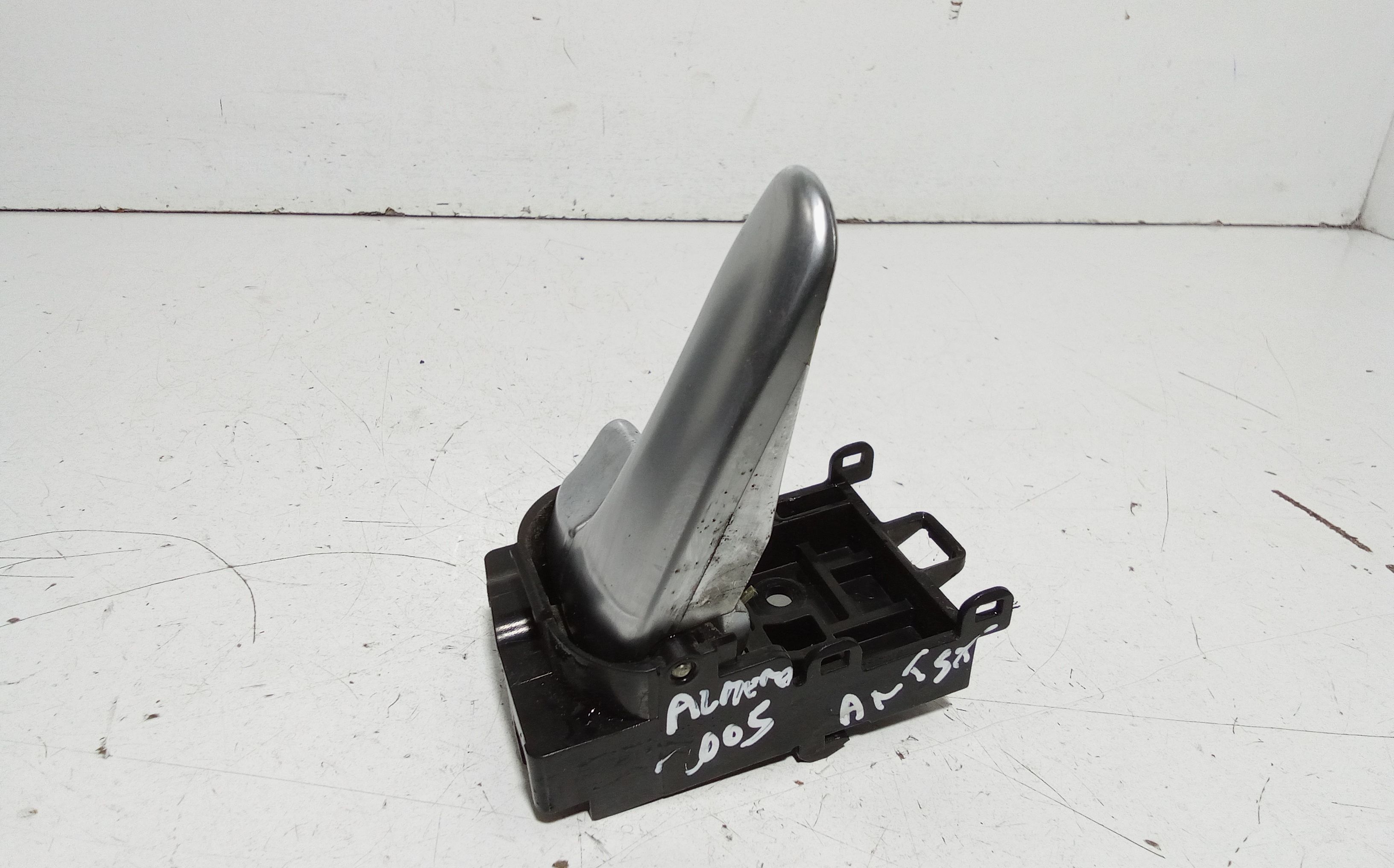 Maniglia interna anteriore Sinistra NISSAN Almera 3 Serie