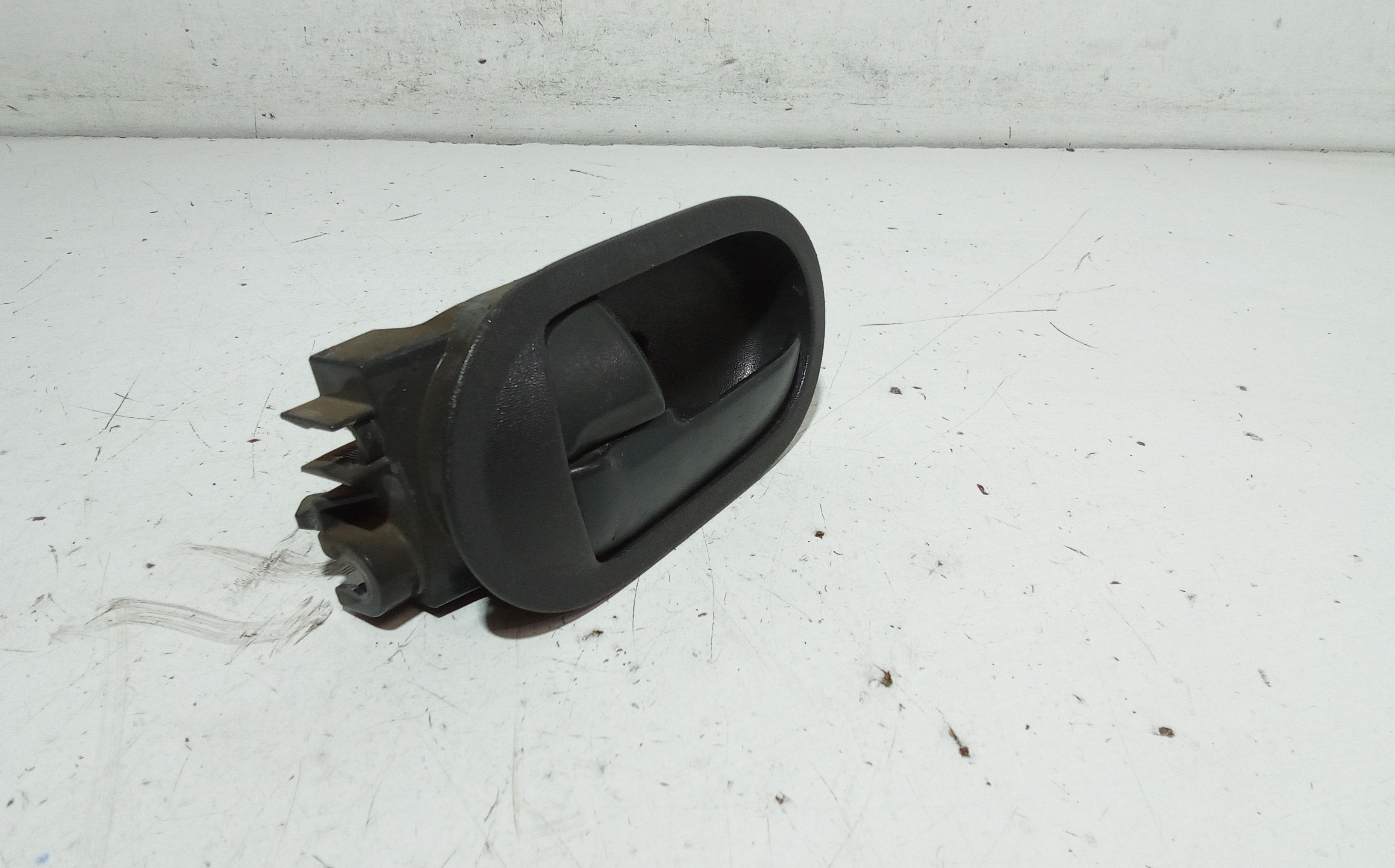 Maniglia interna anteriore Sinistra MITSUBISHI Colt Serie 5P (Z) (06>12)