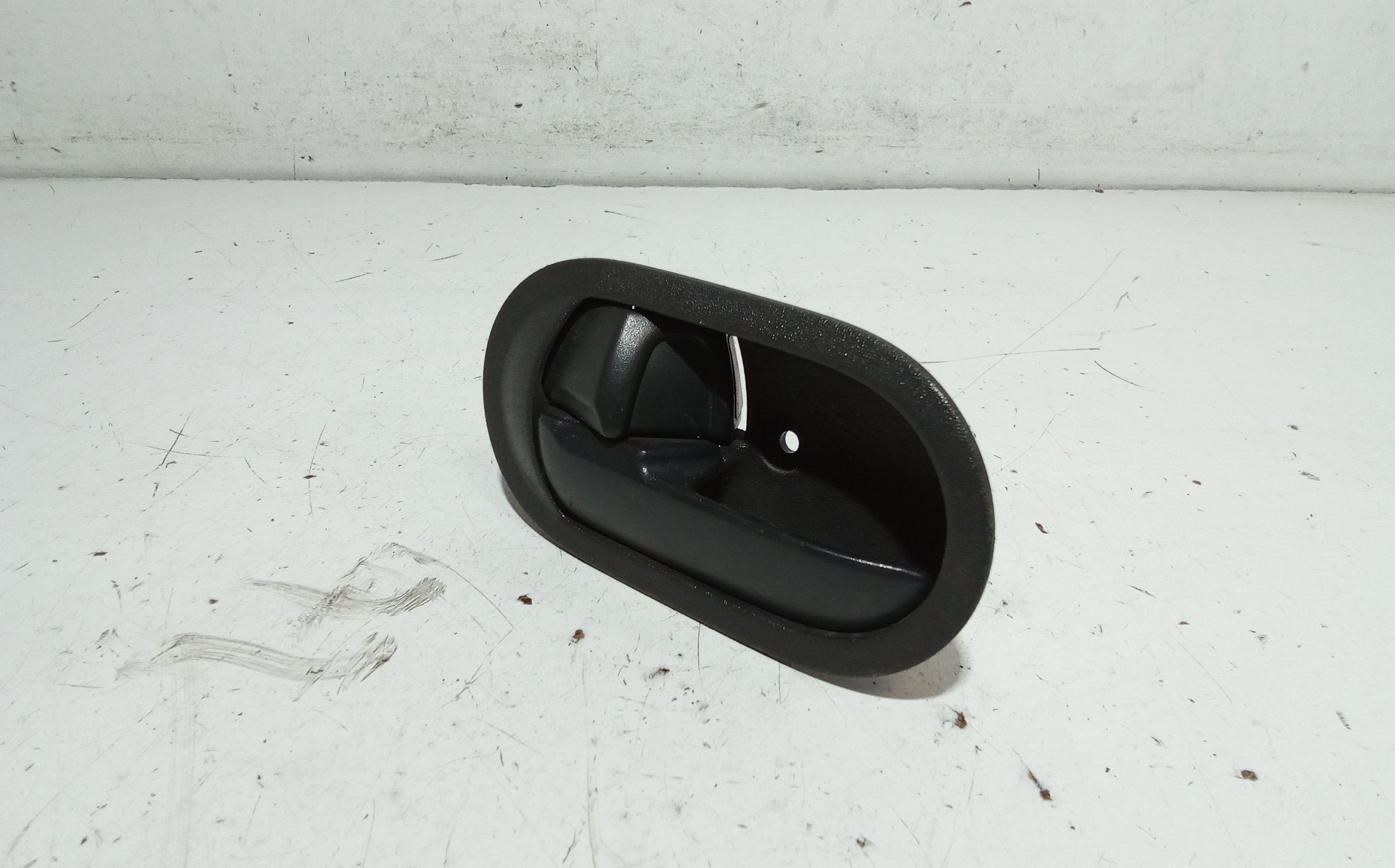 Maniglia interna anteriore Sinistra MITSUBISHI Colt Serie 5P (Z) (06>12)
