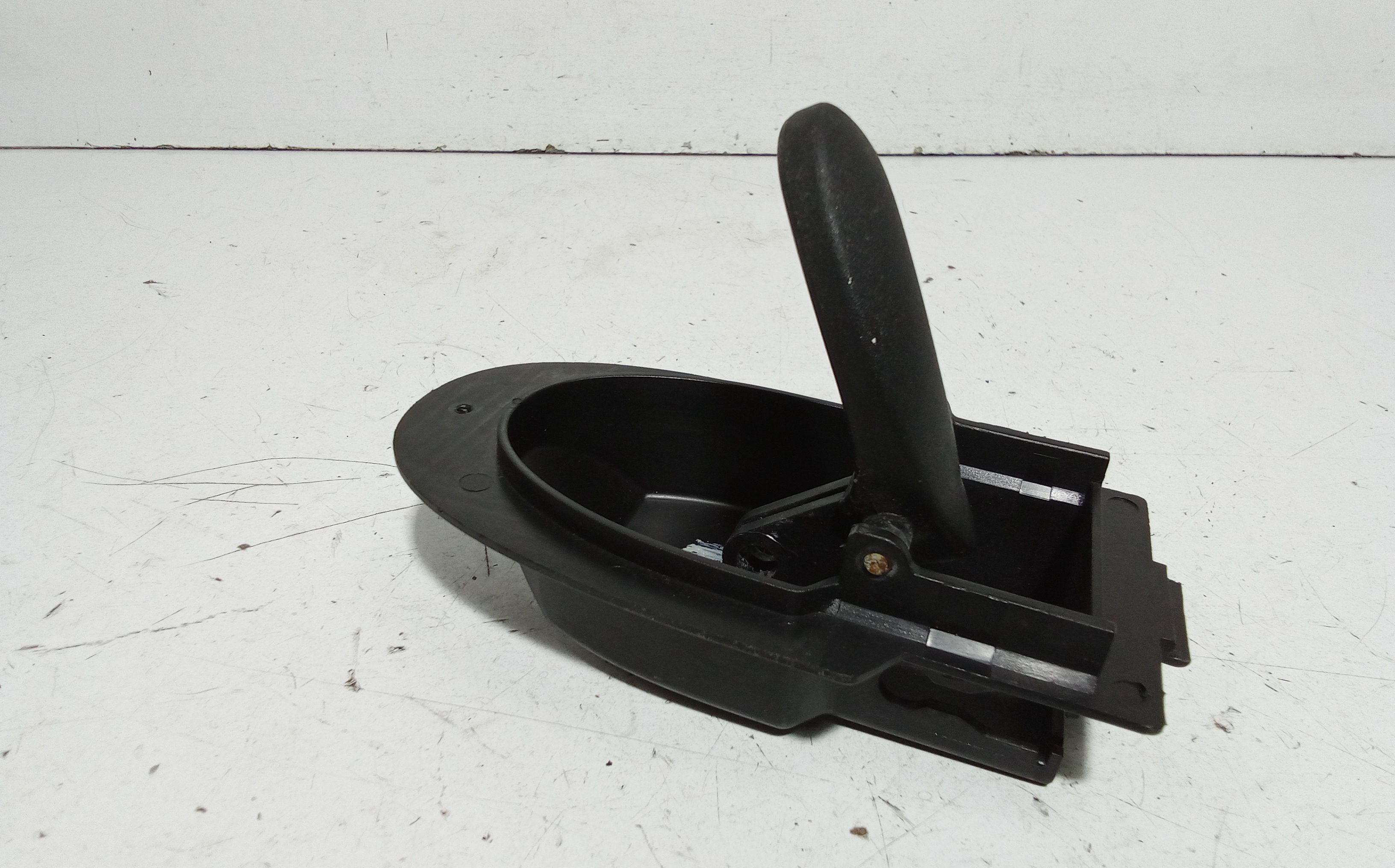 Maniglia interna anteriore Sinistra MAHINDRA GOA Serie