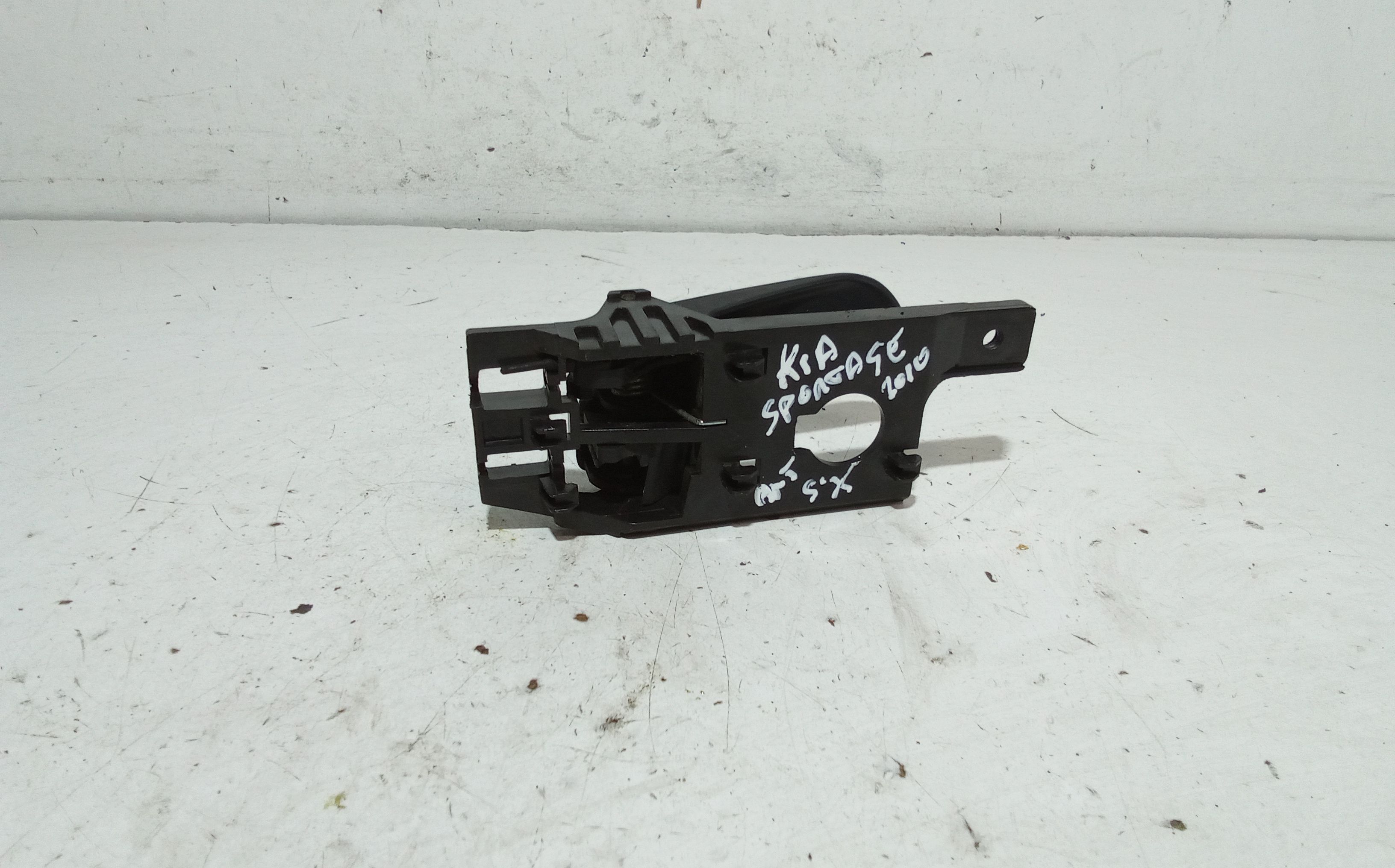 Maniglia interna anteriore Sinistra KIA Sportage Serie (04>10)