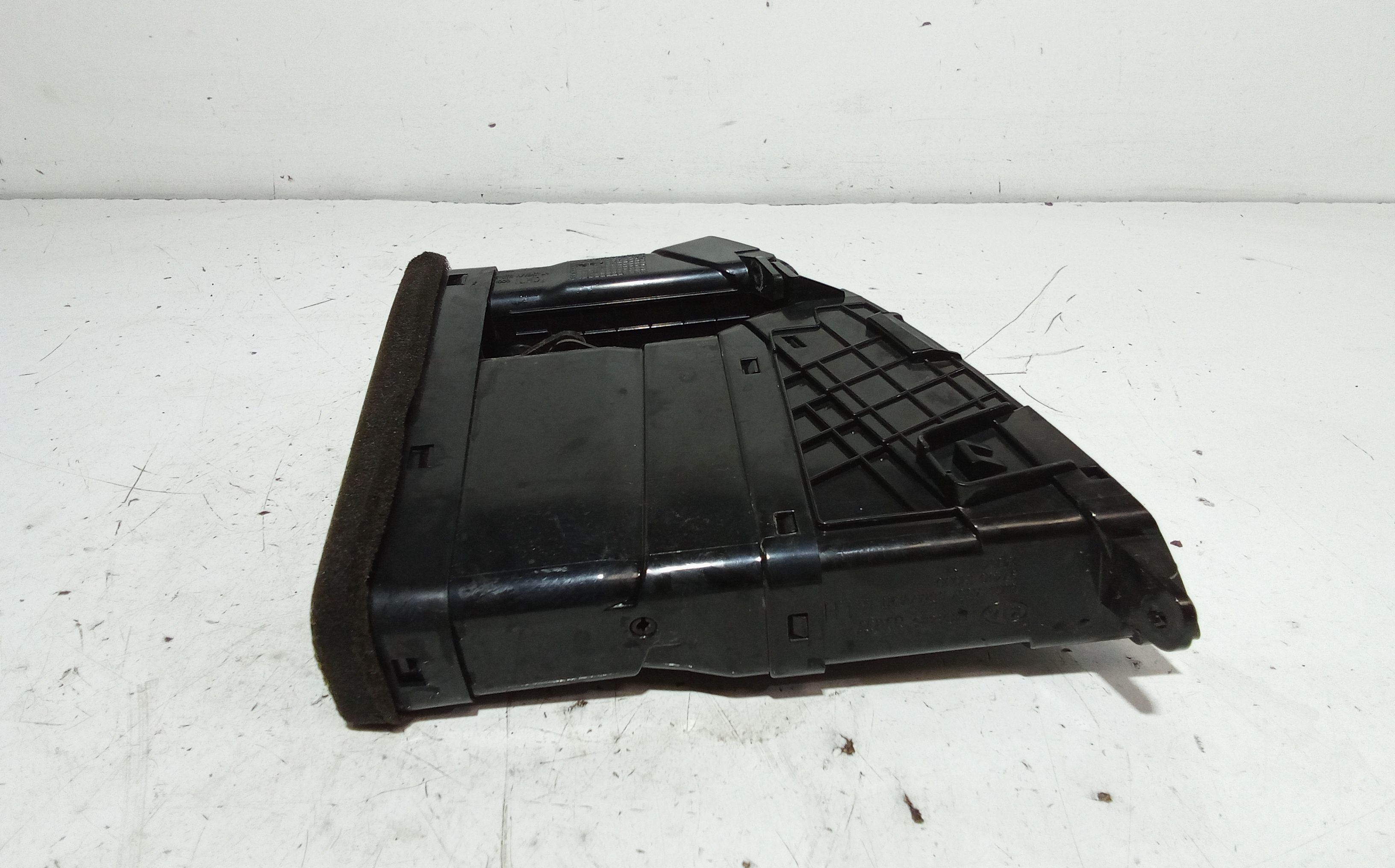 Bocchetta aria cruscotto lato guida KIA Cee d 1 Serie