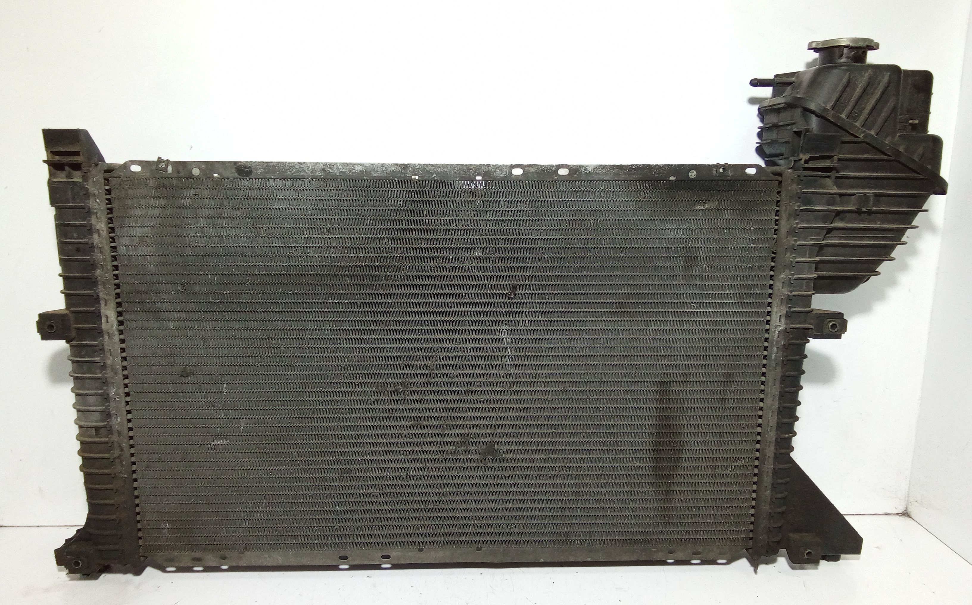 Radiatore acqua MERCEDES Sprinter 1 Serie