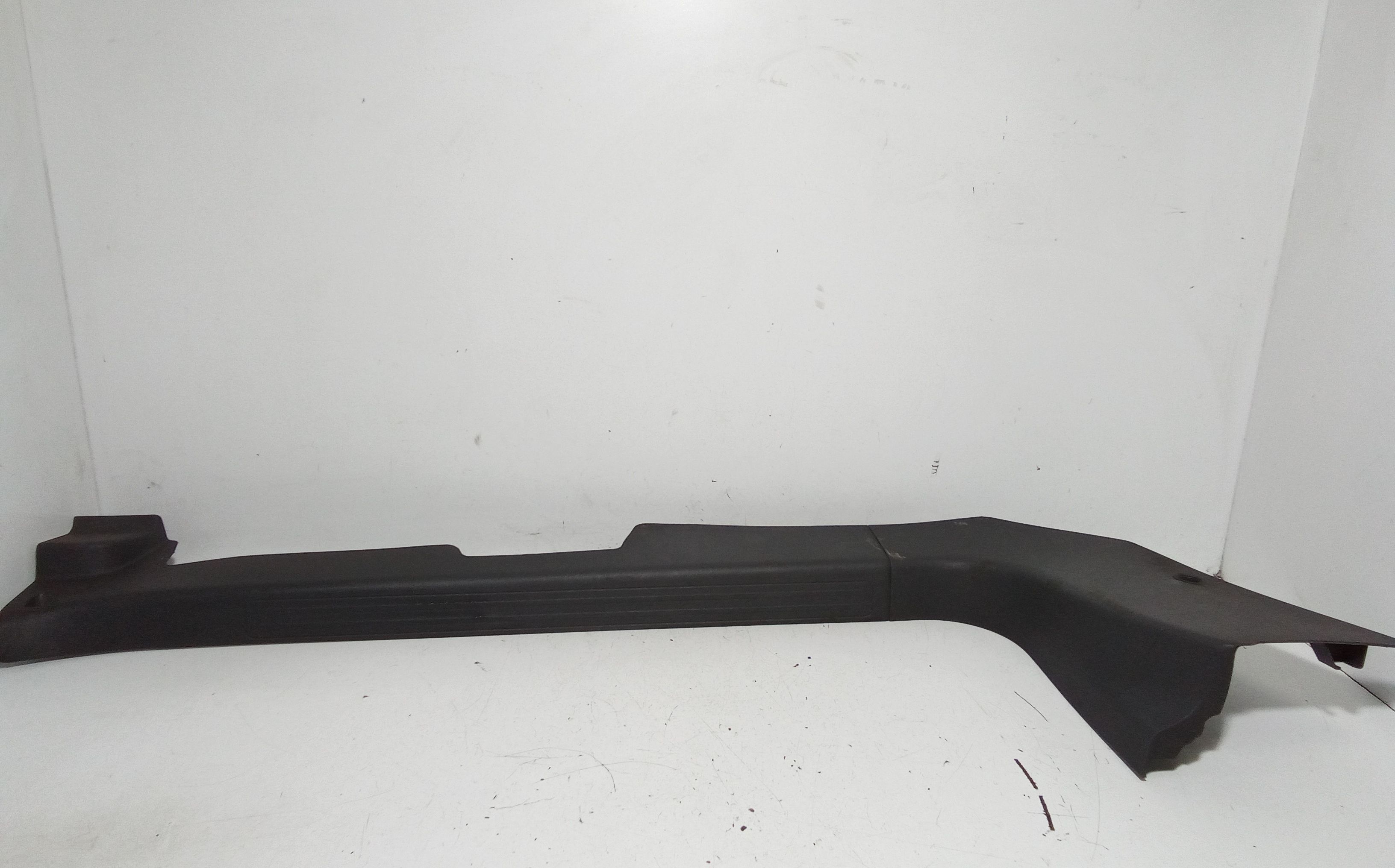 Batticalcagno Anteriore Destro FIAT 500 Serie (07>14)