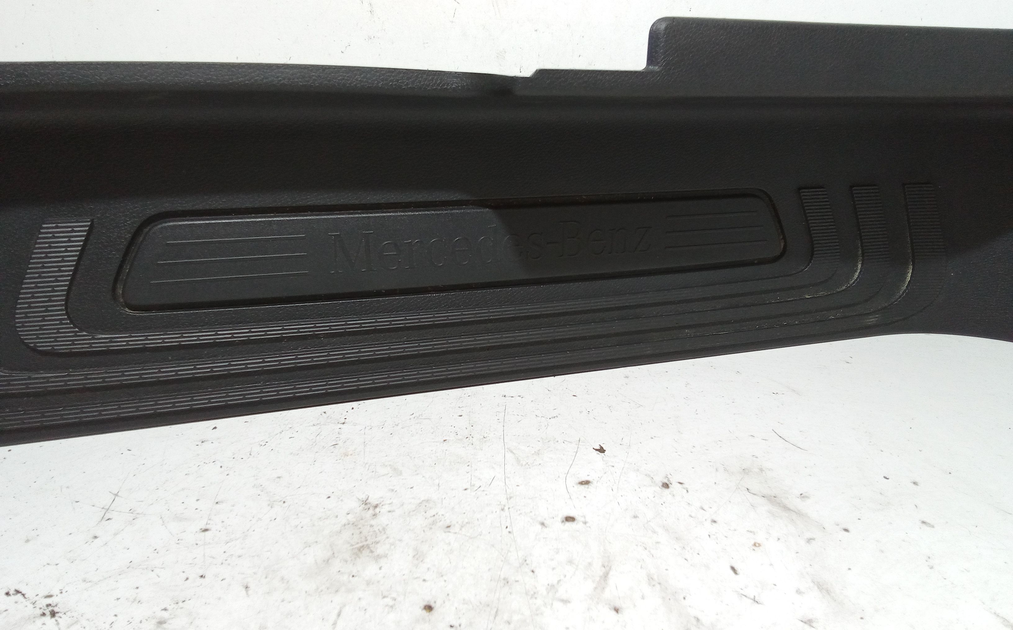 Batticalcagno Anteriore Destro MERCEDES Vito Serie (W447) (14>)