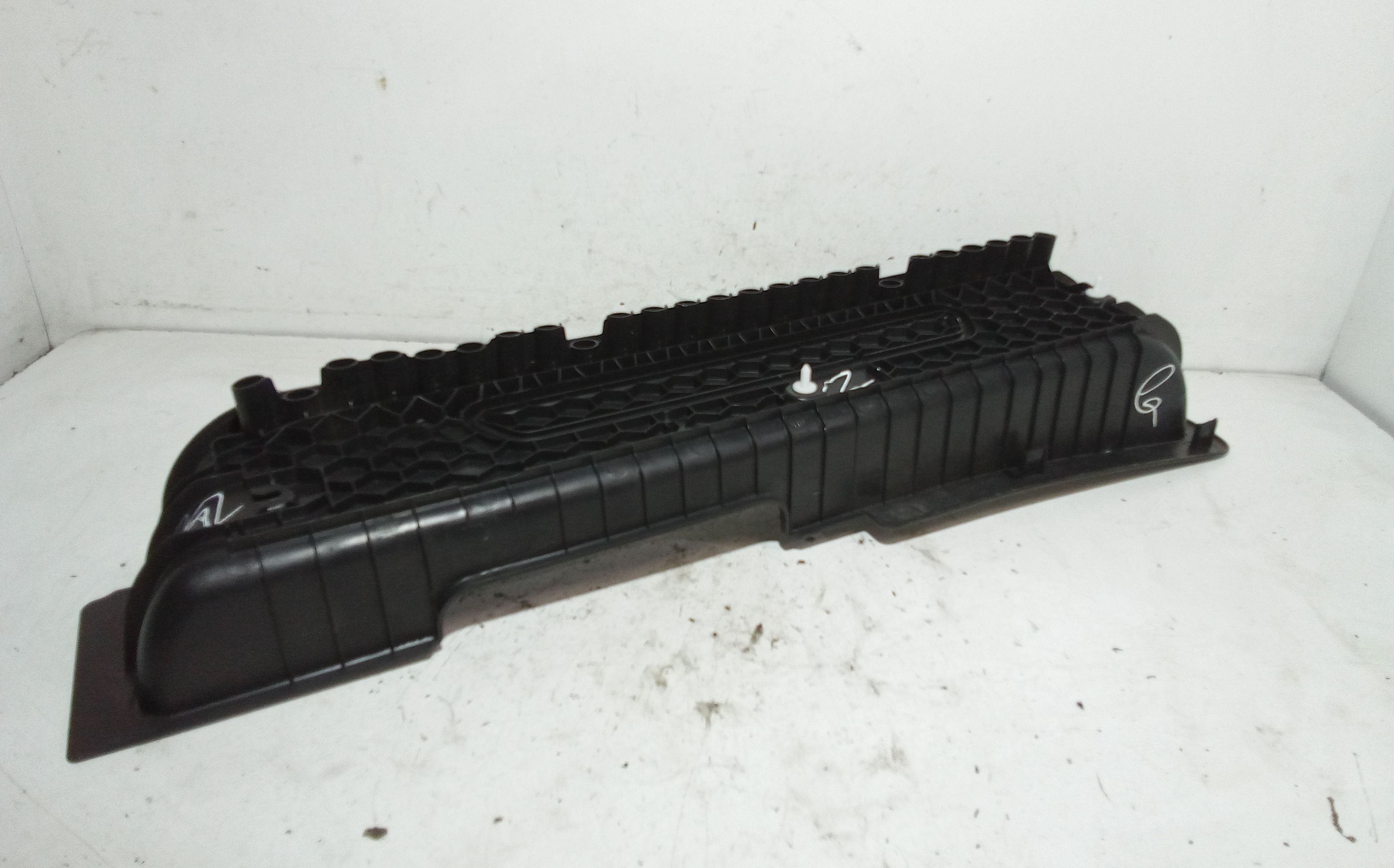 Batticalcagno Anteriore Destro MERCEDES Vito Serie (W447) (14>)