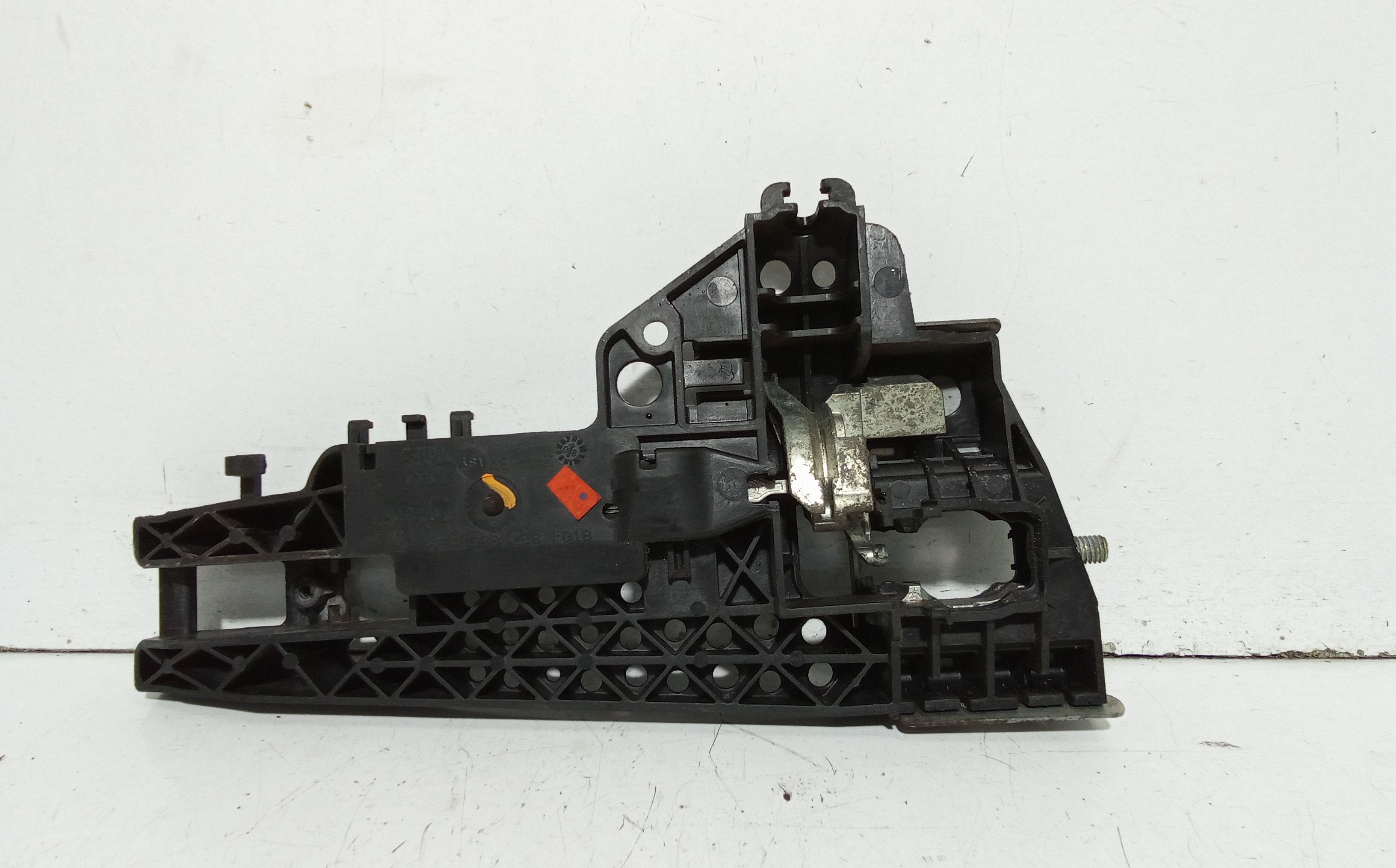 Supporto maniglia anteriore sinistra AUDI A4 Avant (8K5) (08>15)