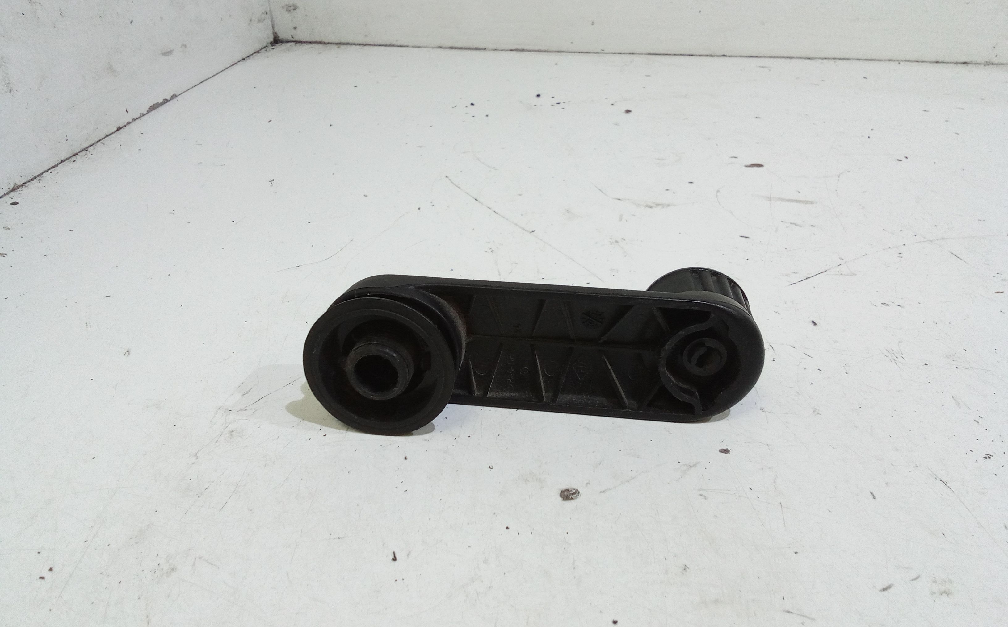 maniglia alzavetri posteriore dx passeggero DACIA Sandero 1 Serie