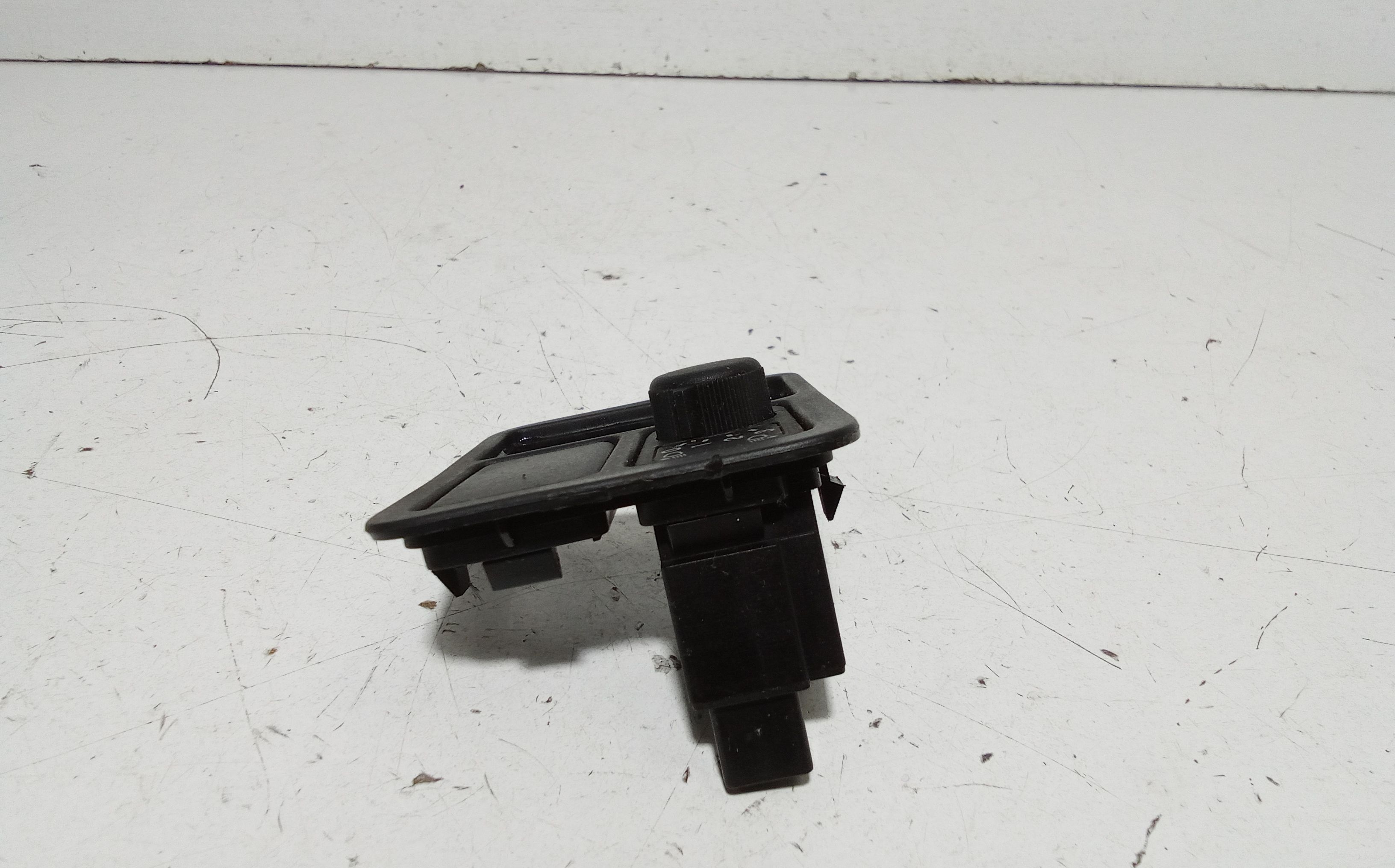 Regolatore Fari NISSAN Almera 3 Serie