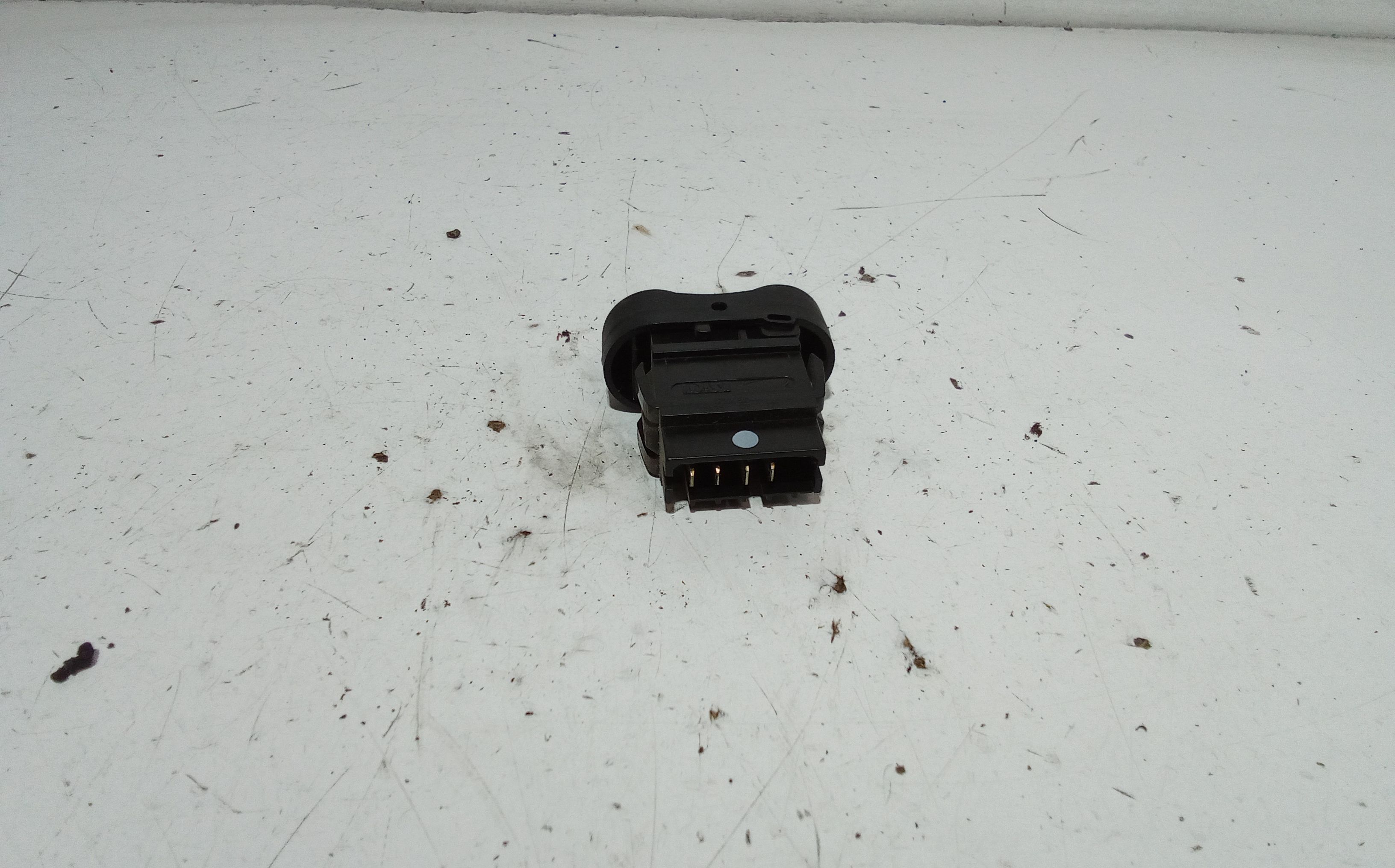 Pulsante Tergilunotto posteriore DACIA Sandero 1 Serie