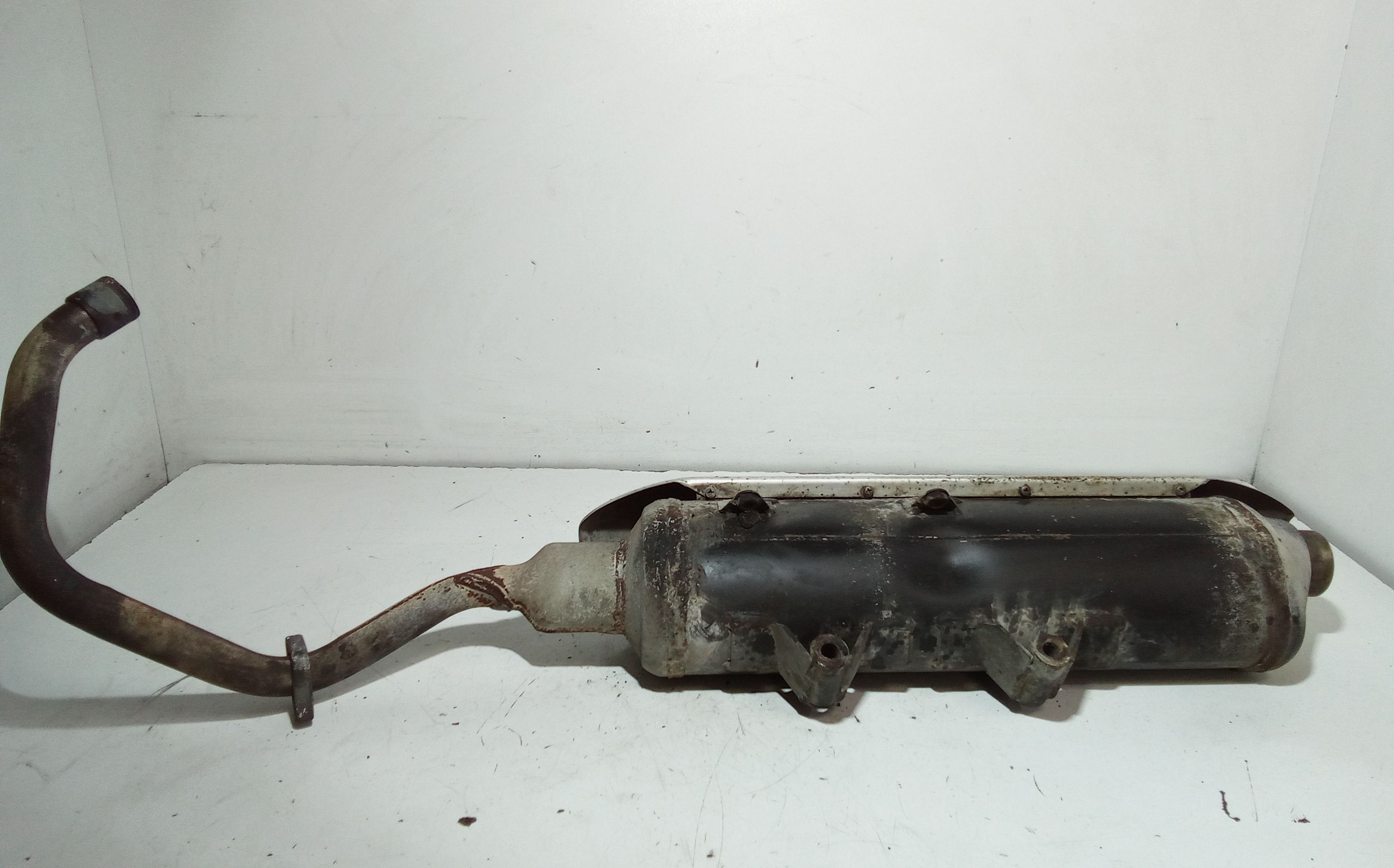 Marmitta completa di terminale scarico Aprilia Scarabeo 200cc (03>07)