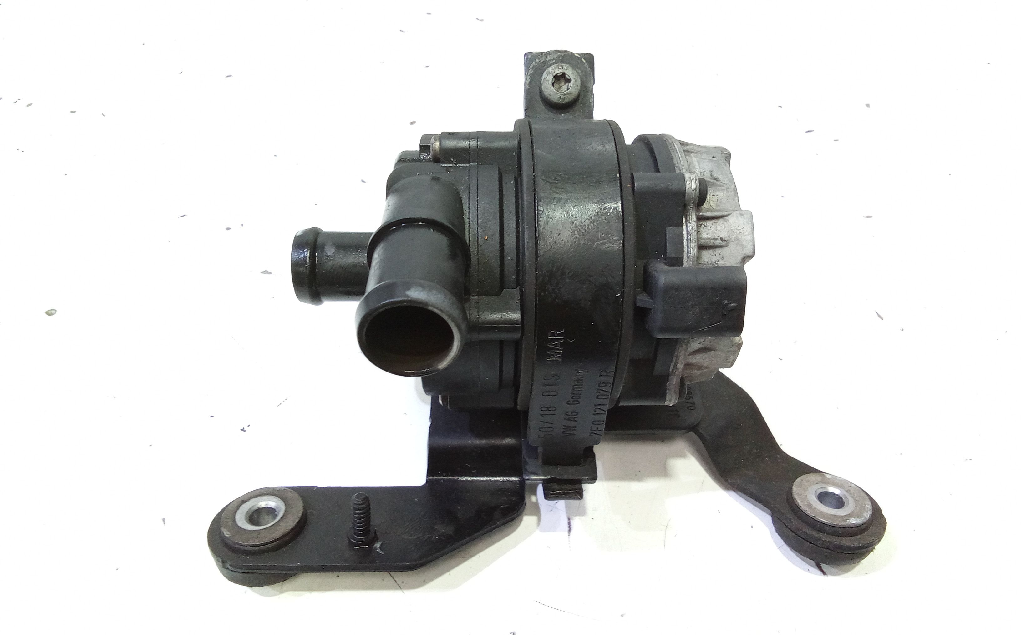 Pompa acqua ausiliaria VOLKSWAGEN Crafter Serie (17>)