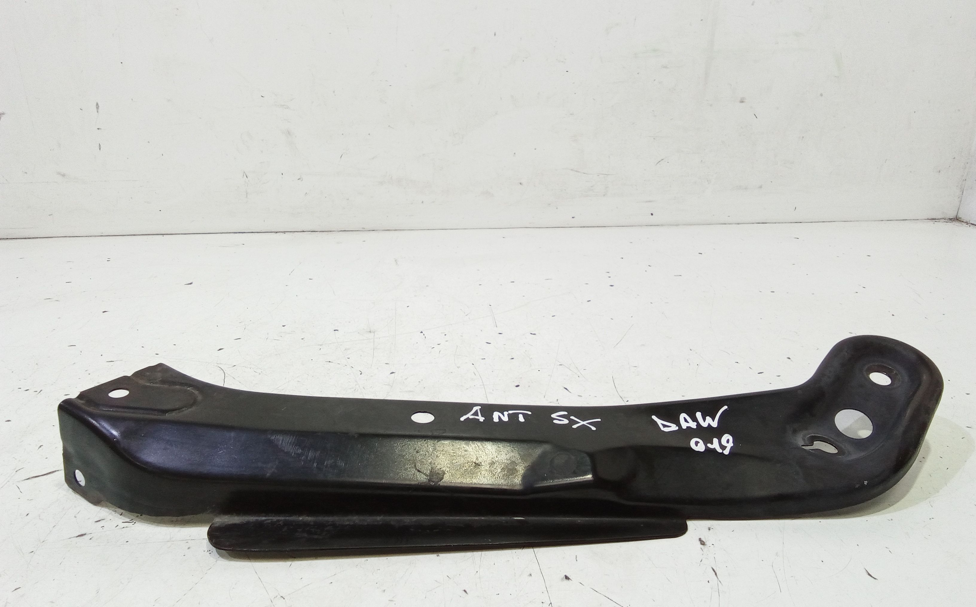 Supporto Faro Sinistro VOLKSWAGEN Crafter Serie (17>)