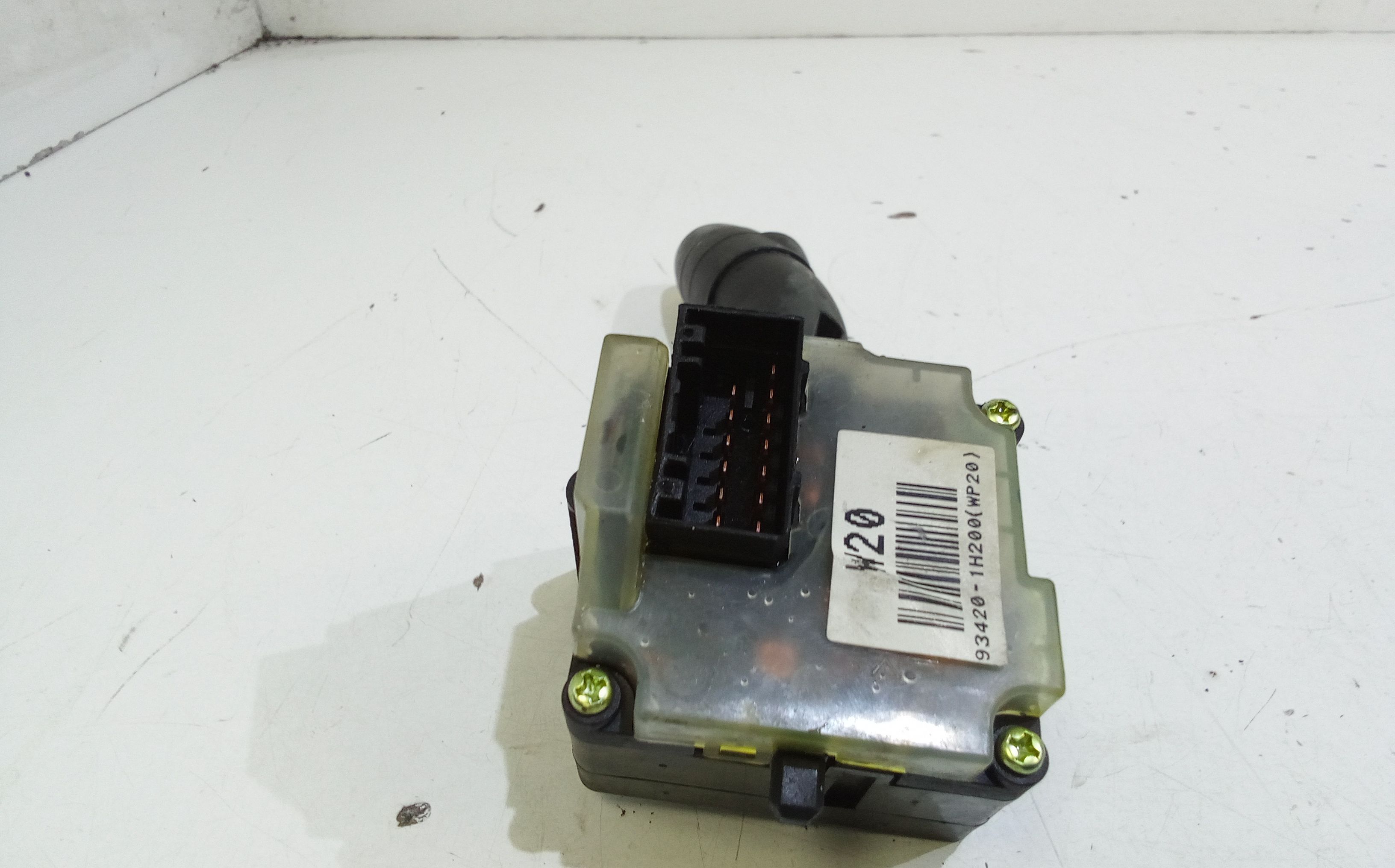 Devioluci destro KIA Cee d 1 Serie