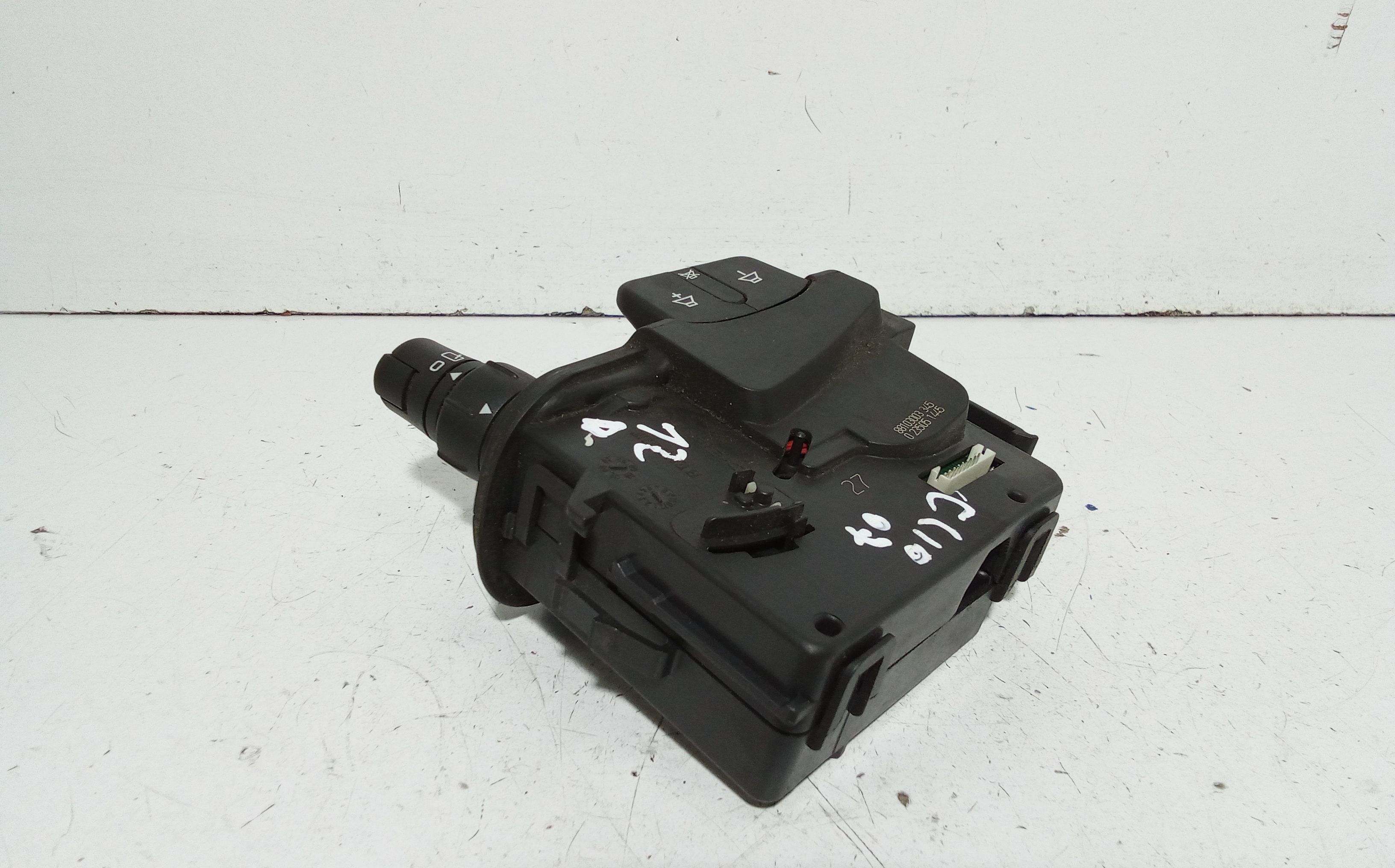 Devioluci destro RENAULT Clio Serie (04>08)