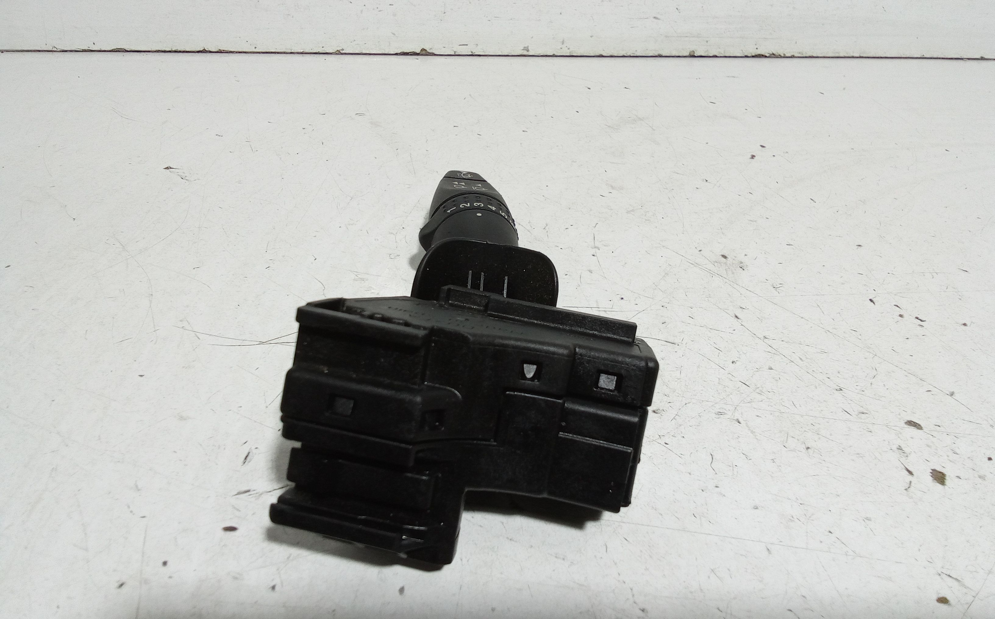 Devioluci destro FORD Fiesta 5 Serie