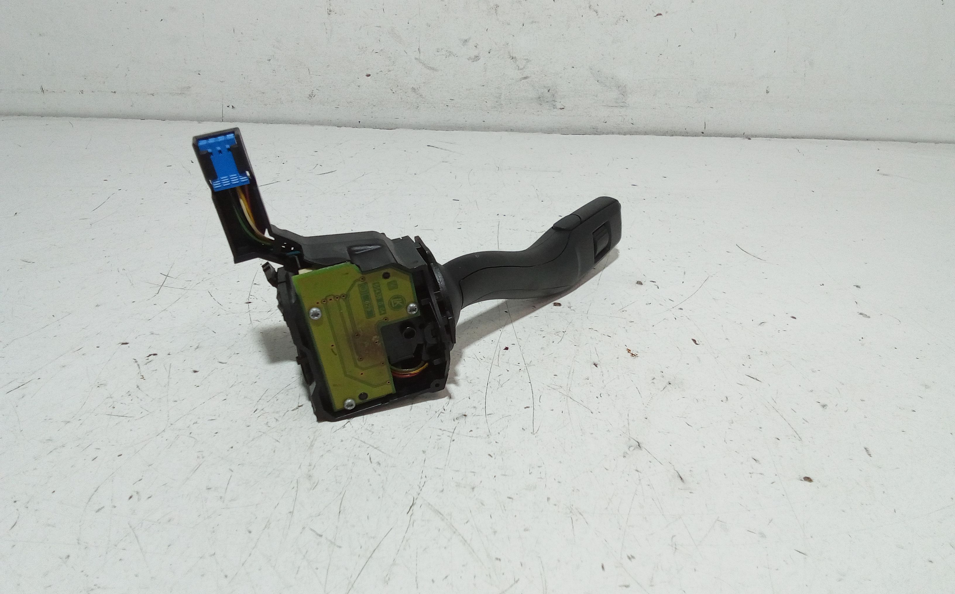 Devioluci destro AUDI A3 Serie (8P1) (05>08)