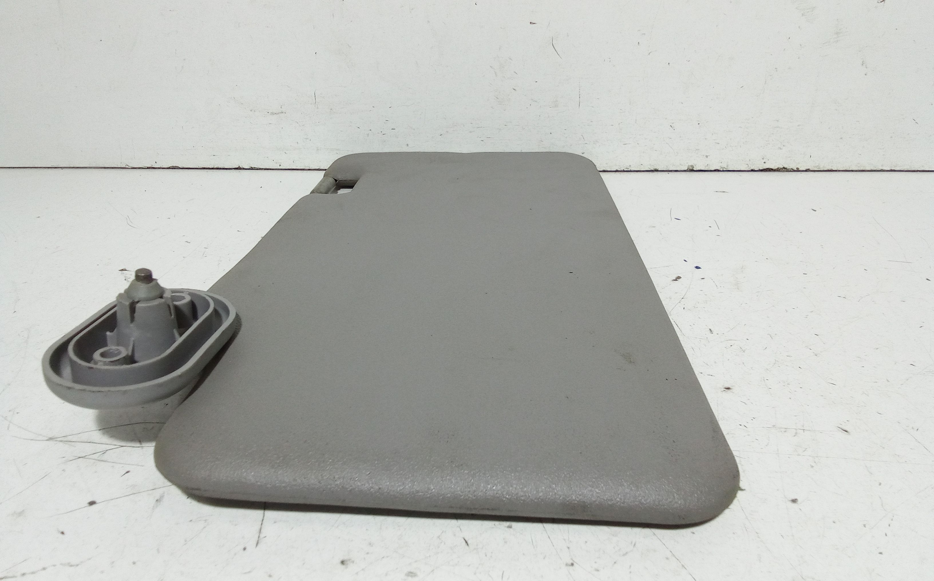 Parasole aletta centrale NISSAN Atleon Serie (97>13)