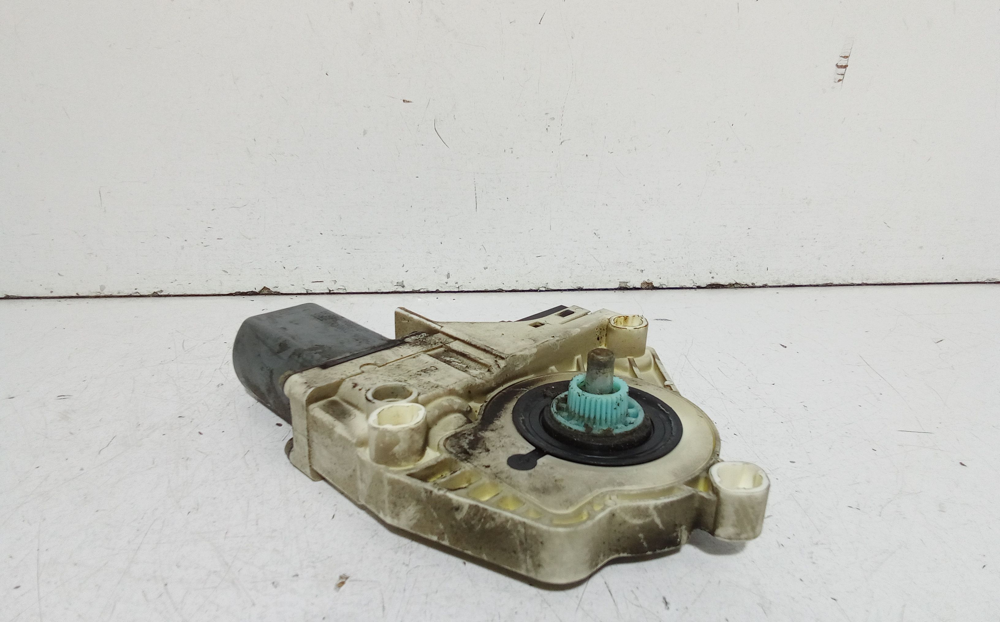 Motorino Alzavetro anteriore Sinistro AUDI A6 Avant Serie C6 (4F5) (04>12)