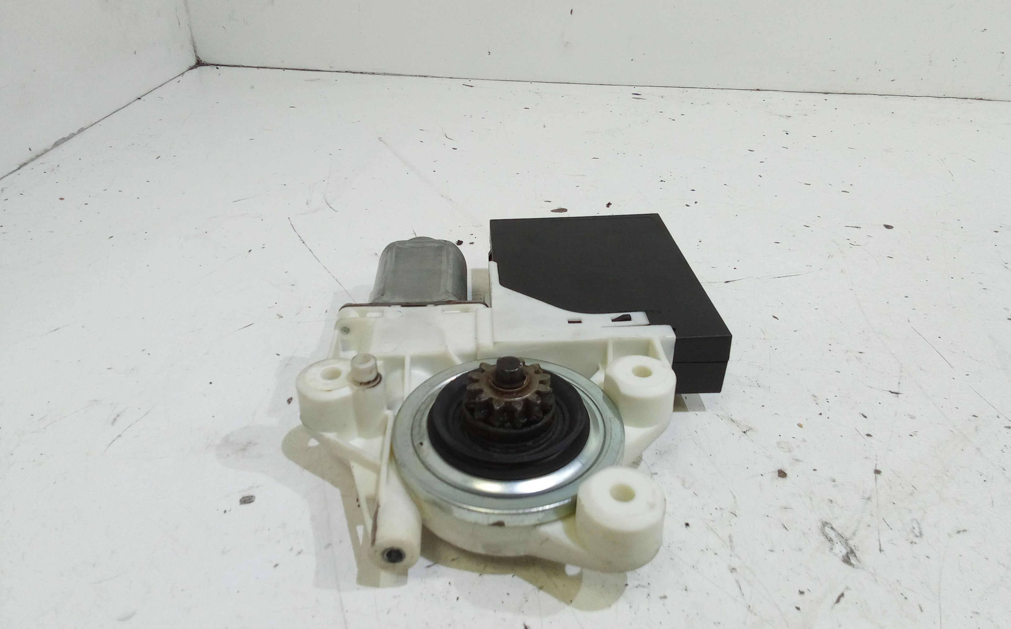 Motorino Alzavetro anteriore Sinistro FORD C - Max Serie (03>07)