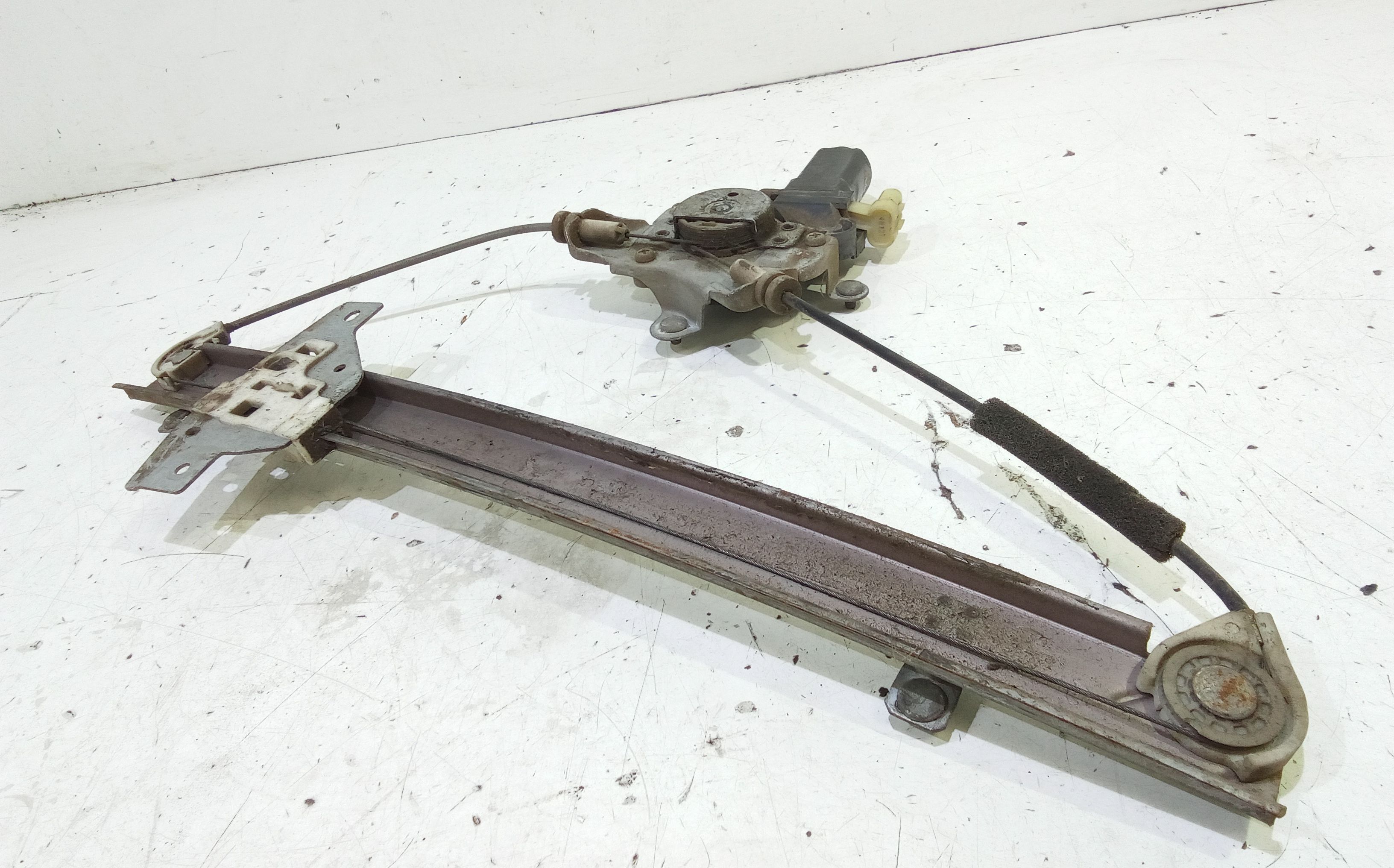 Cremagliera anteriore sinistra Guida HYUNDAI Getz 1 Serie