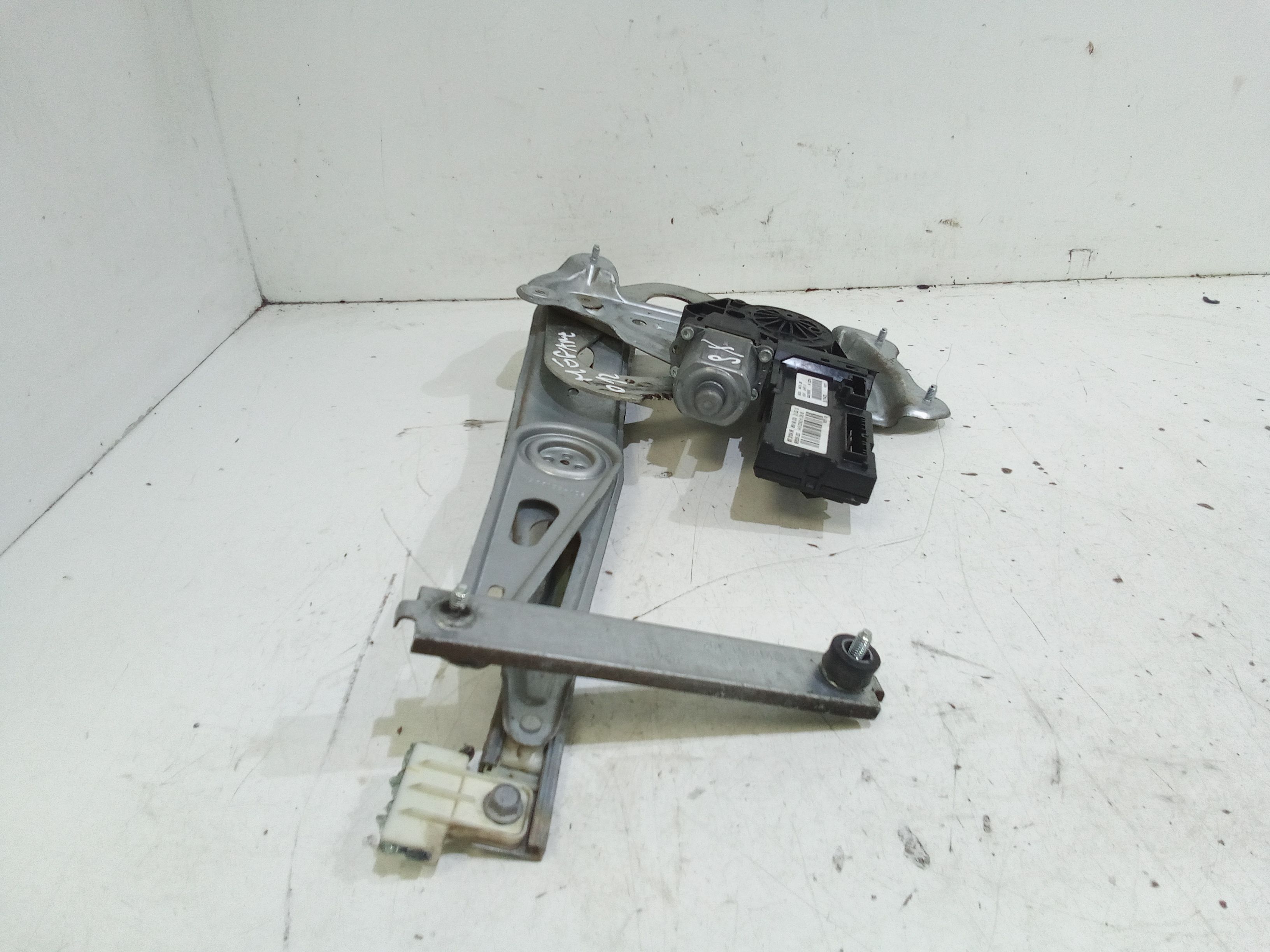 Cremagliera anteriore sinistra Guida RENAULT Megane III (08>16)