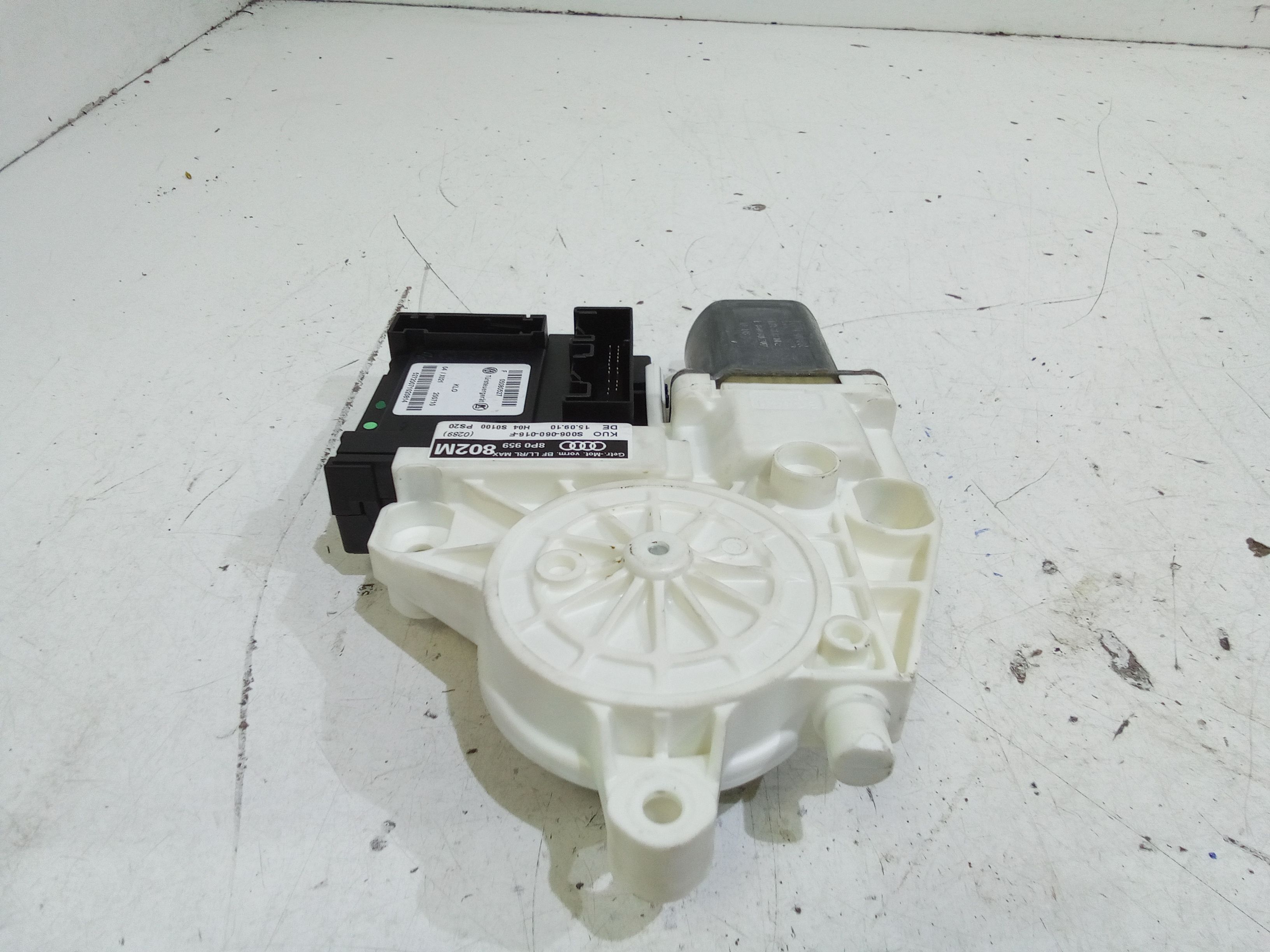 Motorino Alzavetro anteriore destra AUDI A3 Sportback Serie (8PA) (04>08)