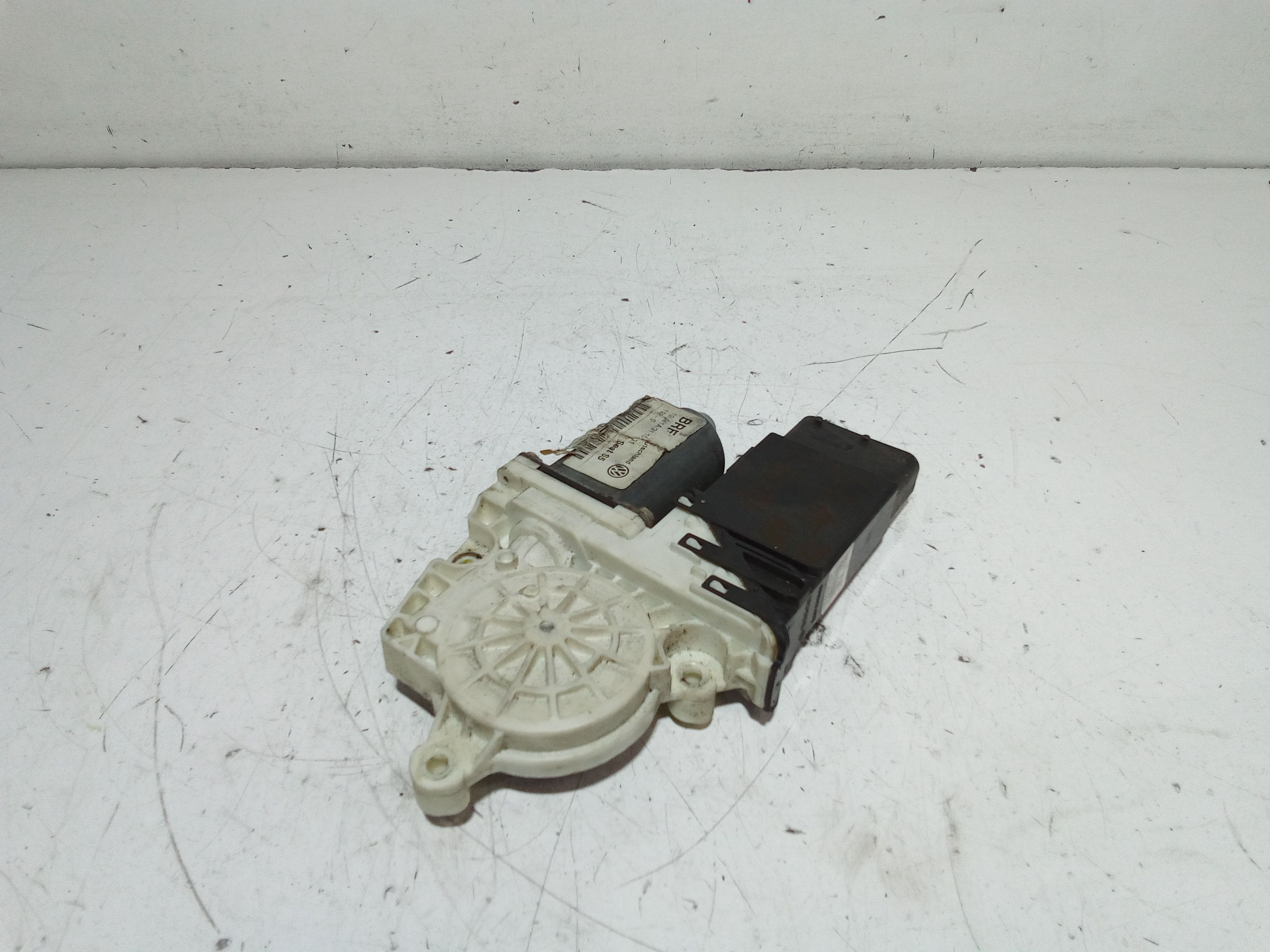 Motorino Alzavetro anteriore destra SEAT Leon 1 Serie