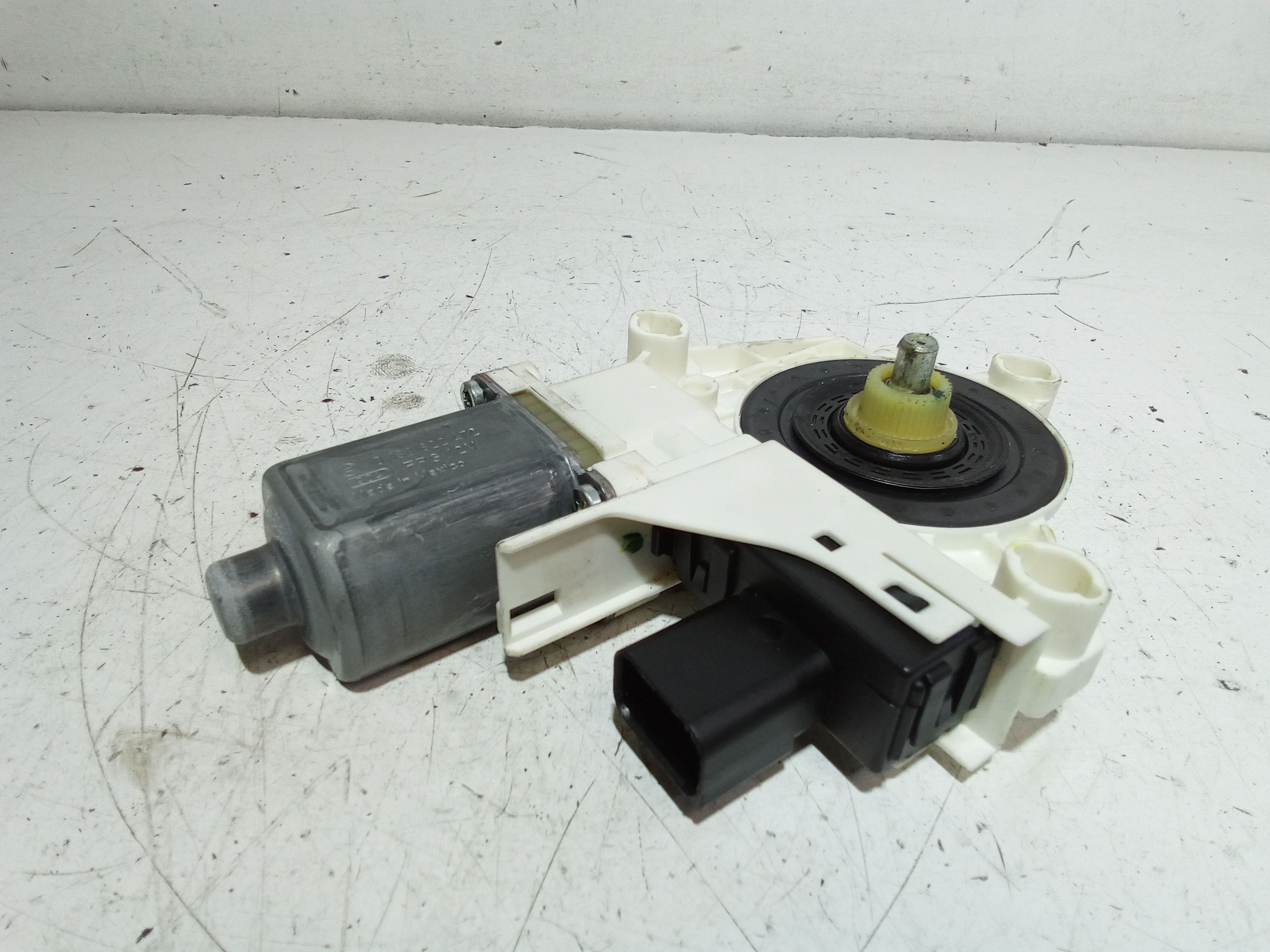 Motorino Alzavetro anteriore destra FIAT Freemont 1 Serie