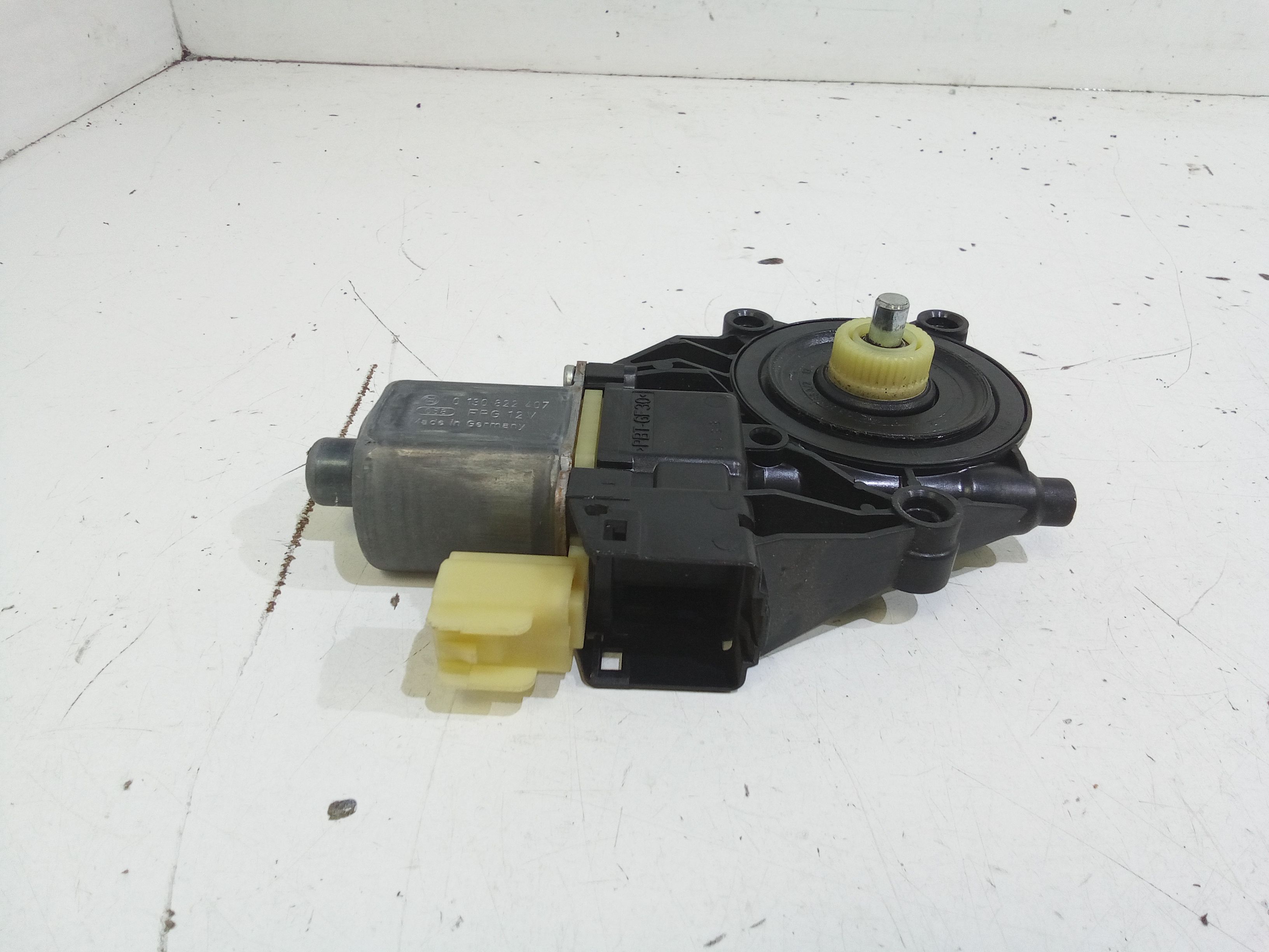 Motorino Alzavetro anteriore destra FORD Fiesta 6 Serie