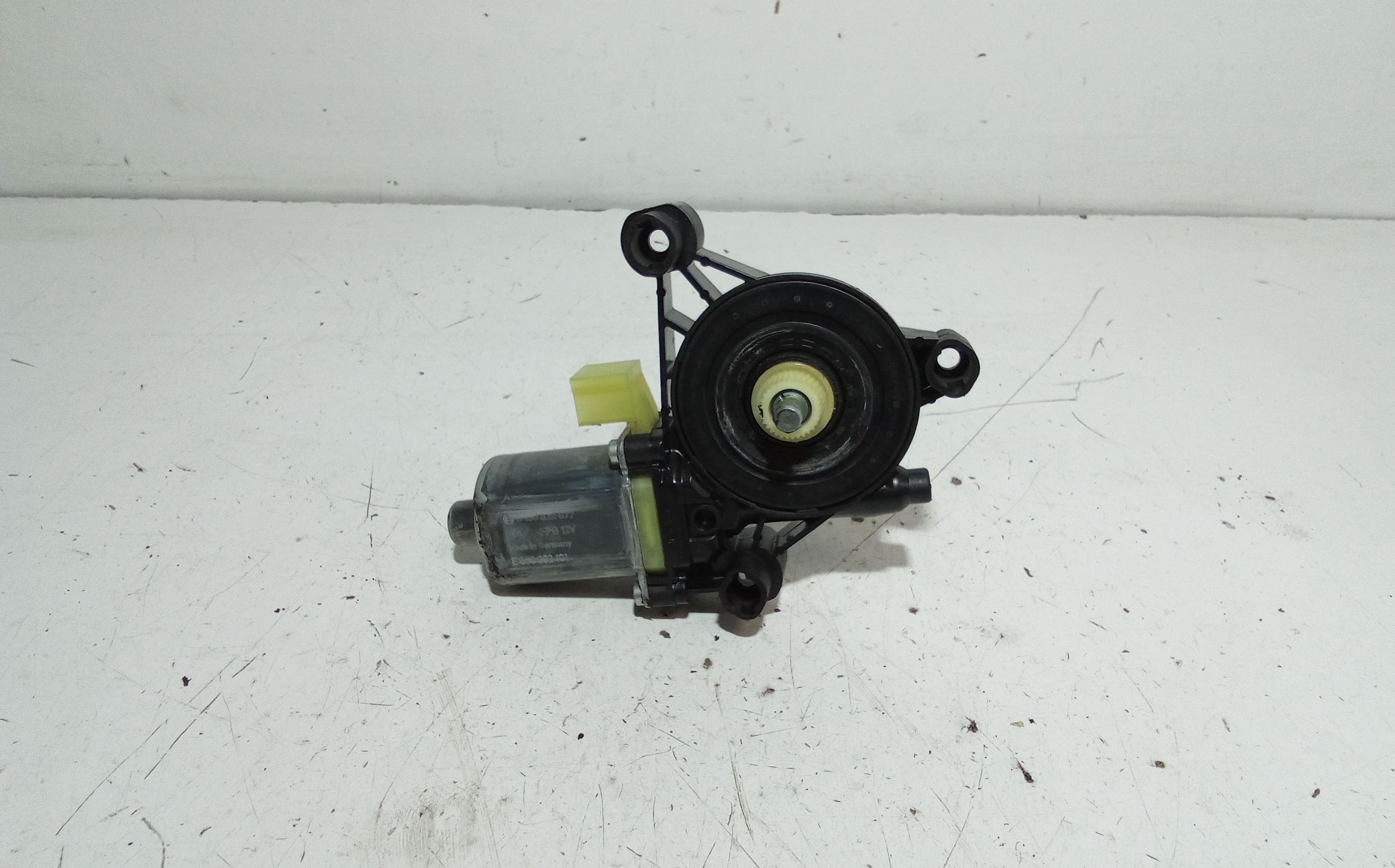 Motorino Alzavetro anteriore destra VOLKSWAGEN Tiguan Serie